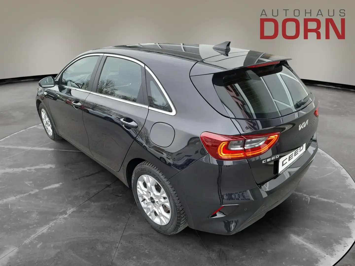 Kia Ceed / cee'd Vision 1.5T DCT7 Komfort-/Navigations-Paket uvm. Schwarz - 2