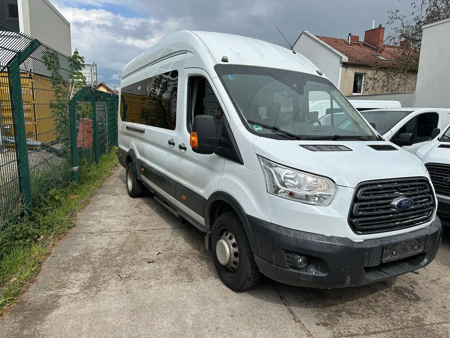 Ford Transit Bus 460 L4 (HDT) Trend 18-sitze Blanc - 1
