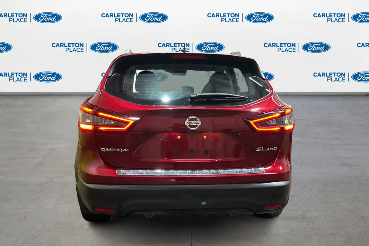 Nissan Qashqai photo Nissan Qashqai