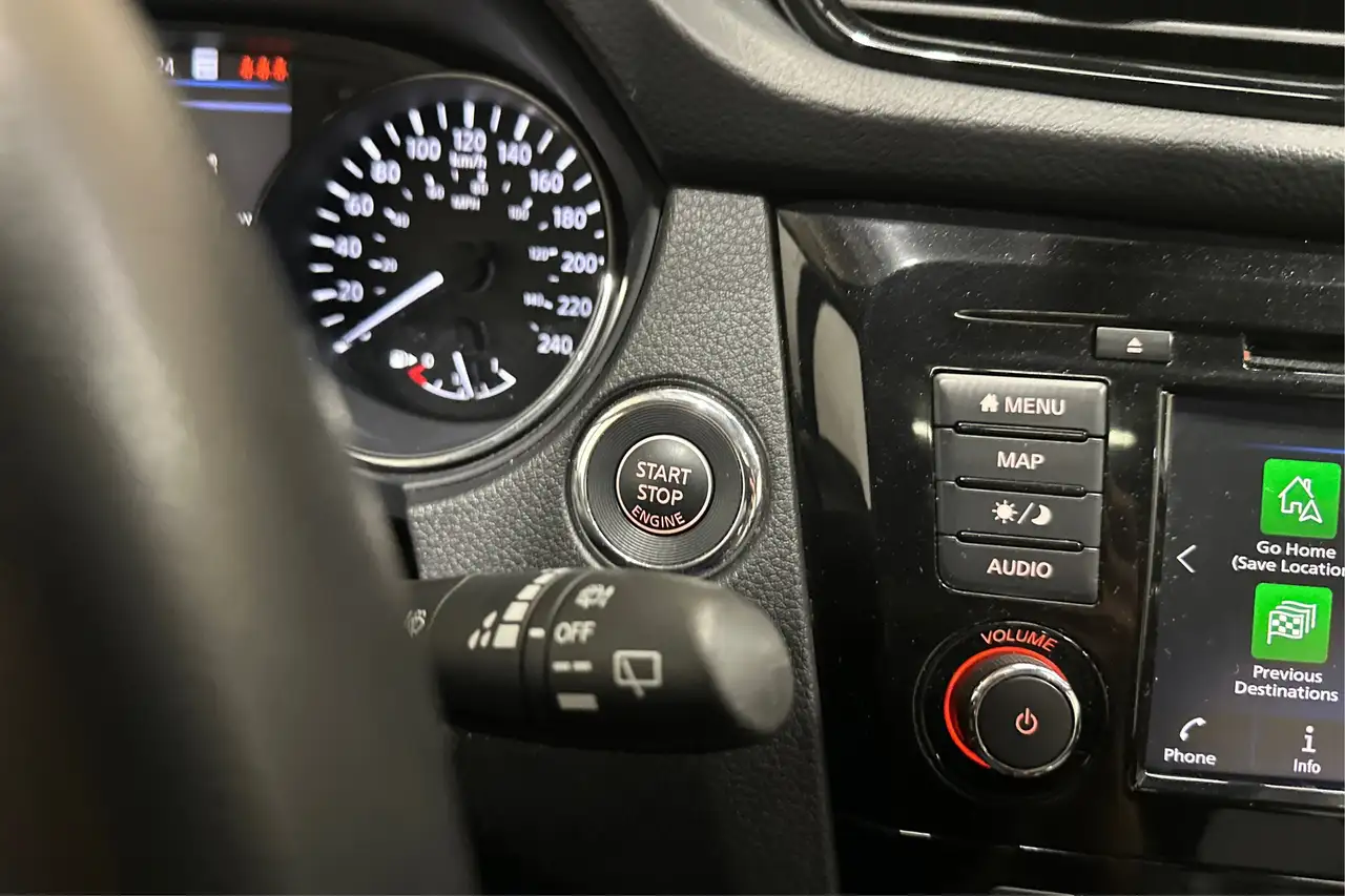 Nissan Qashqai photo Nissan Qashqai
