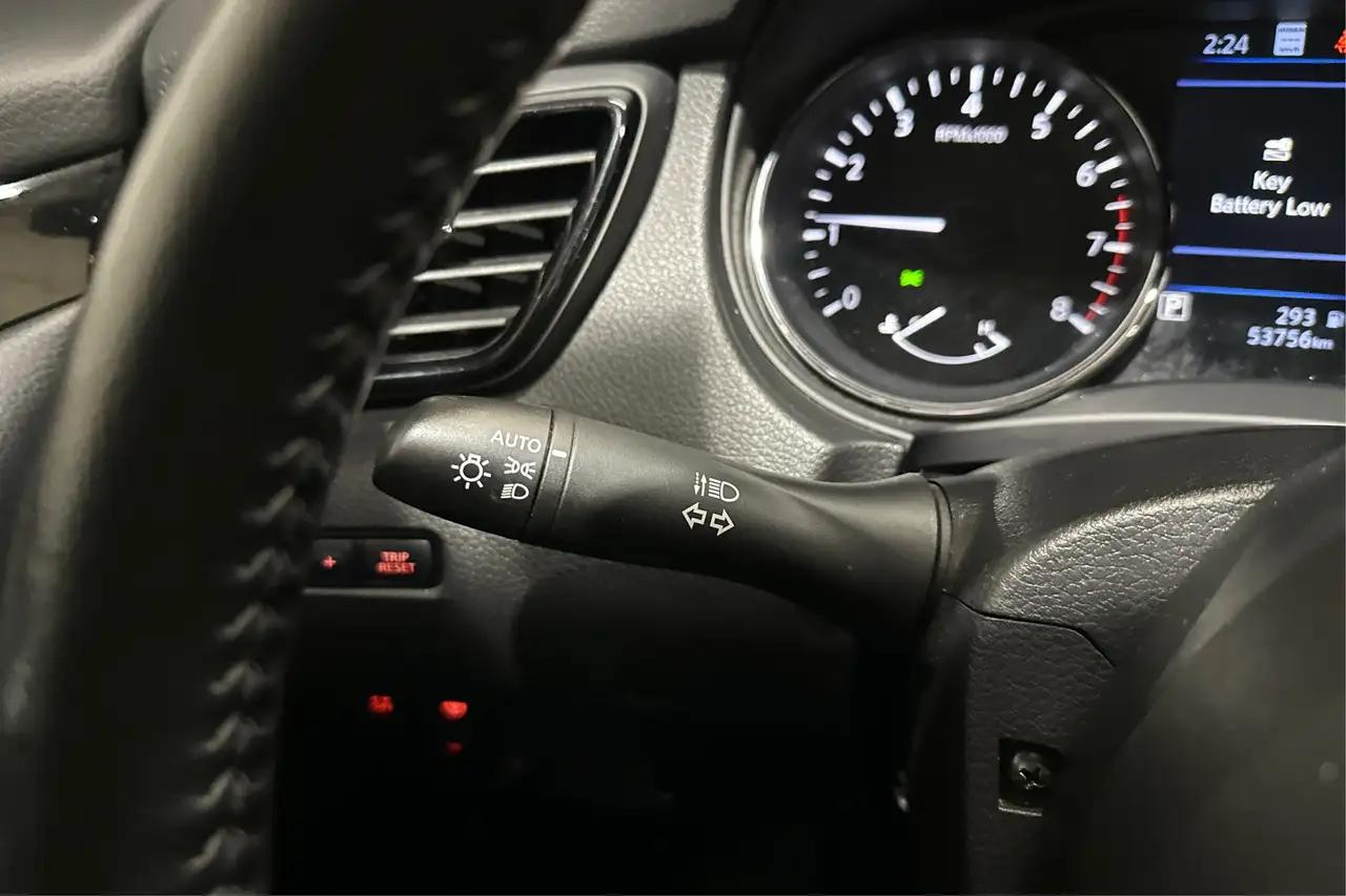 Nissan Qashqai photo Nissan Qashqai