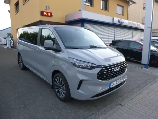 Ford Tourneo Custom