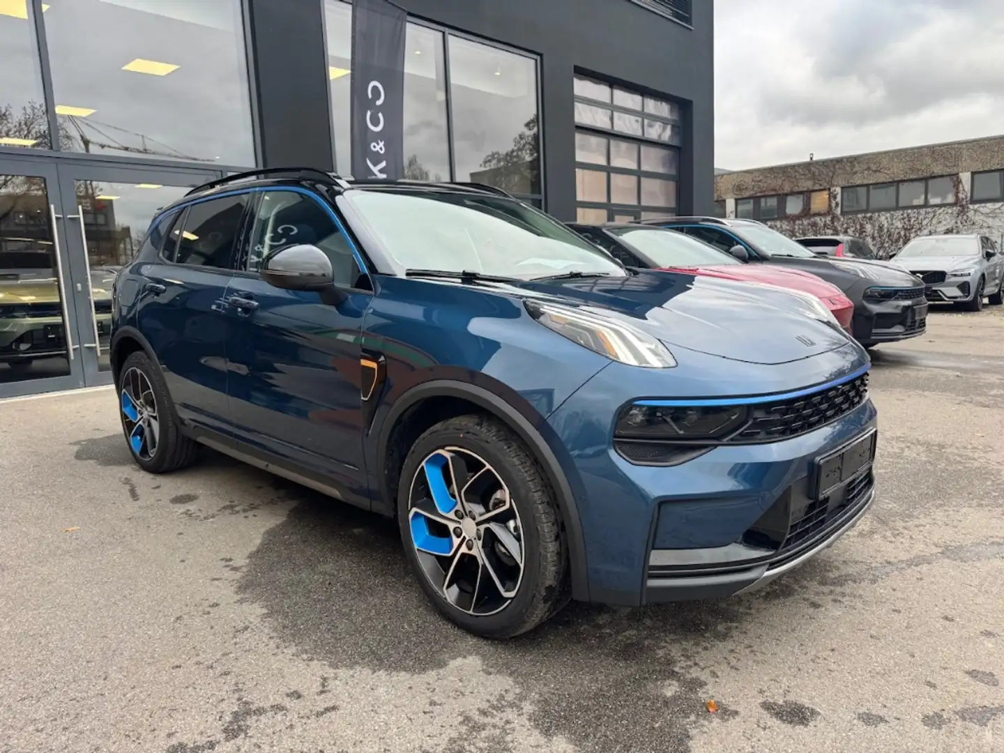 Lynk & Co 01 Lynk & Co Händler (Garantie) / TÜV Neu / Service N Blau - 2