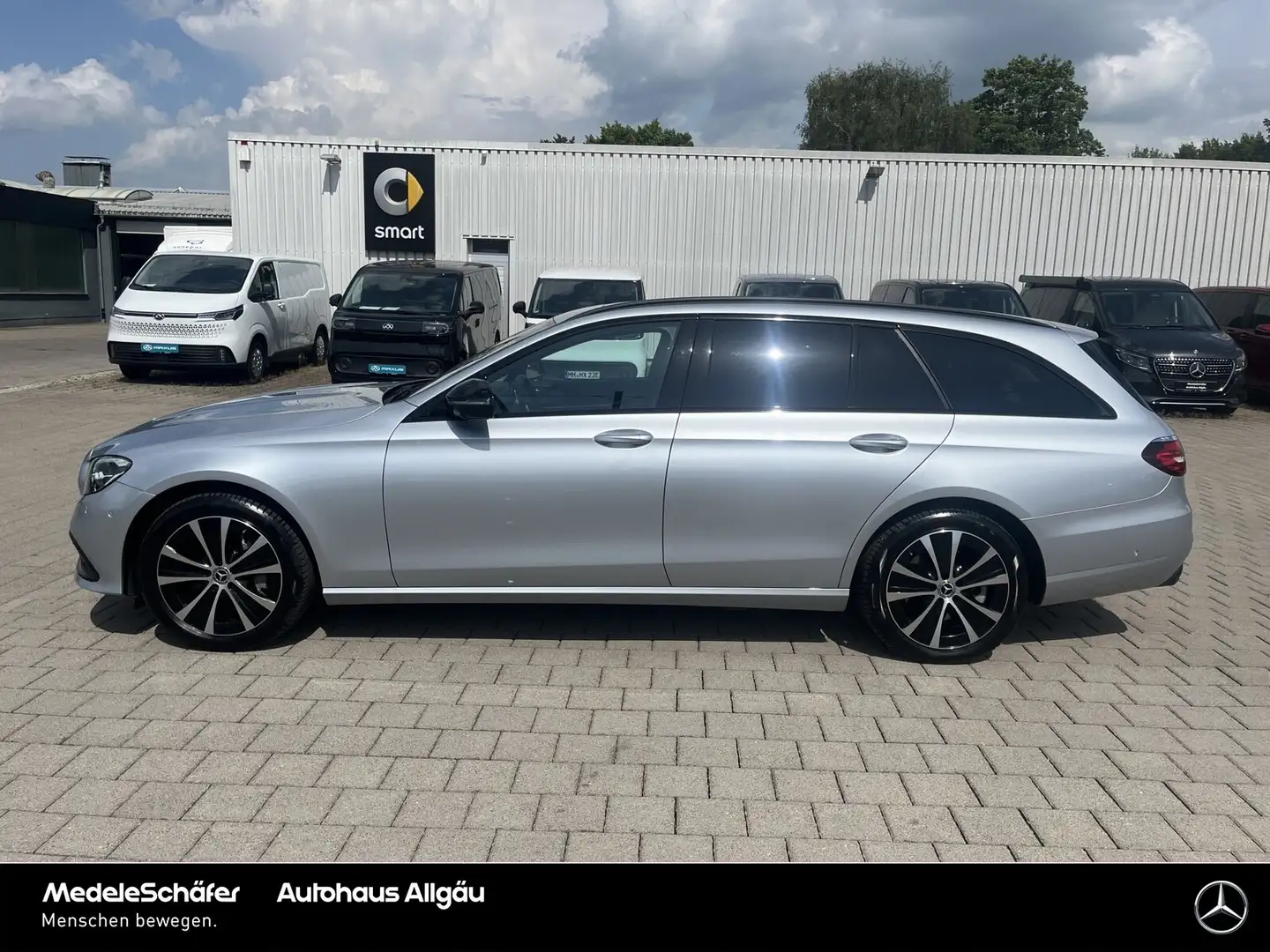 Mercedes-Benz E 300 E 300 e T-Modell 18" Distronic AHK SHD 360° LED Argent - 2