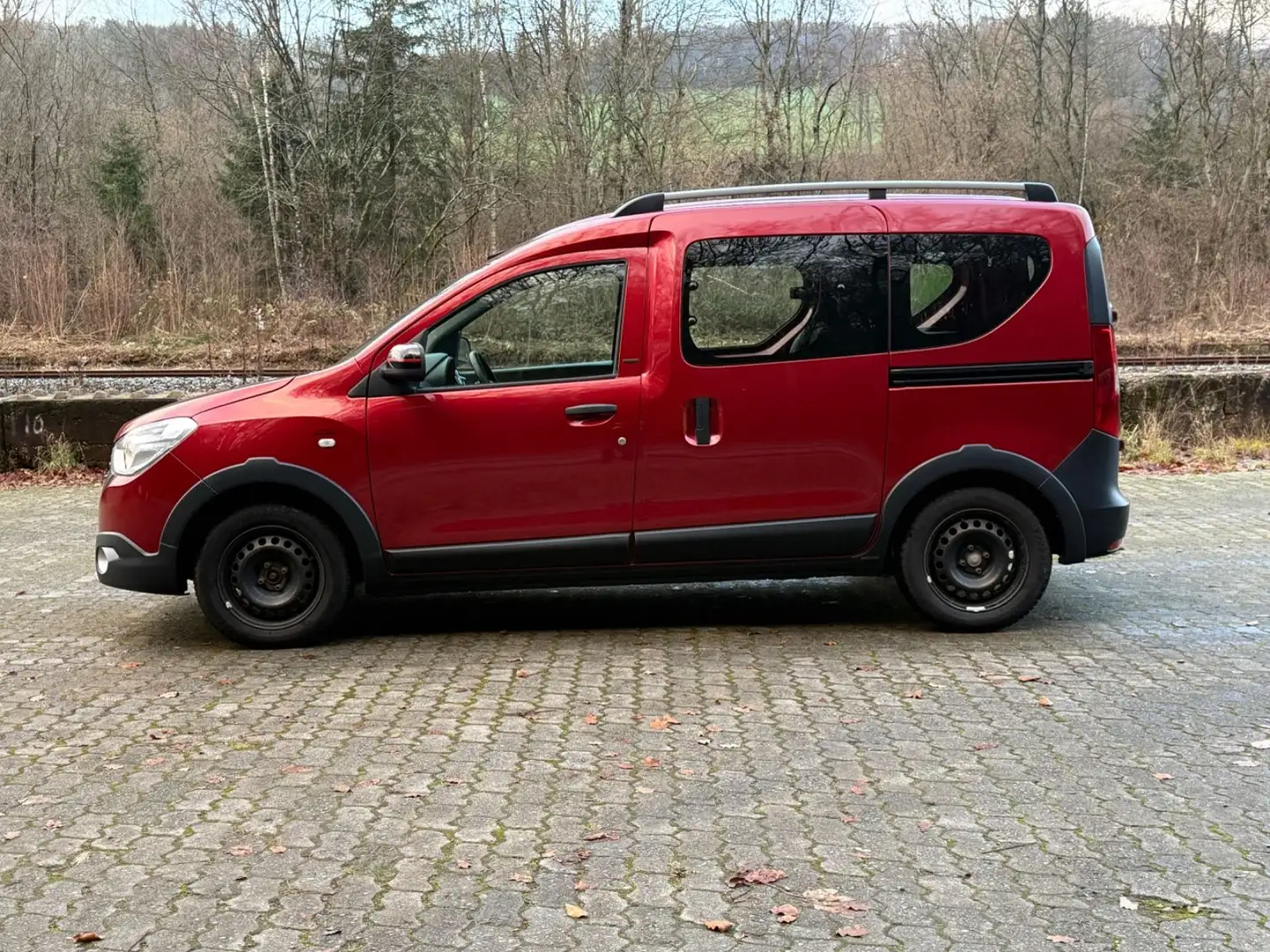 Dacia Dokker Stepway Prestige Diesel/Navi/Kamera/Klima Rood - 2