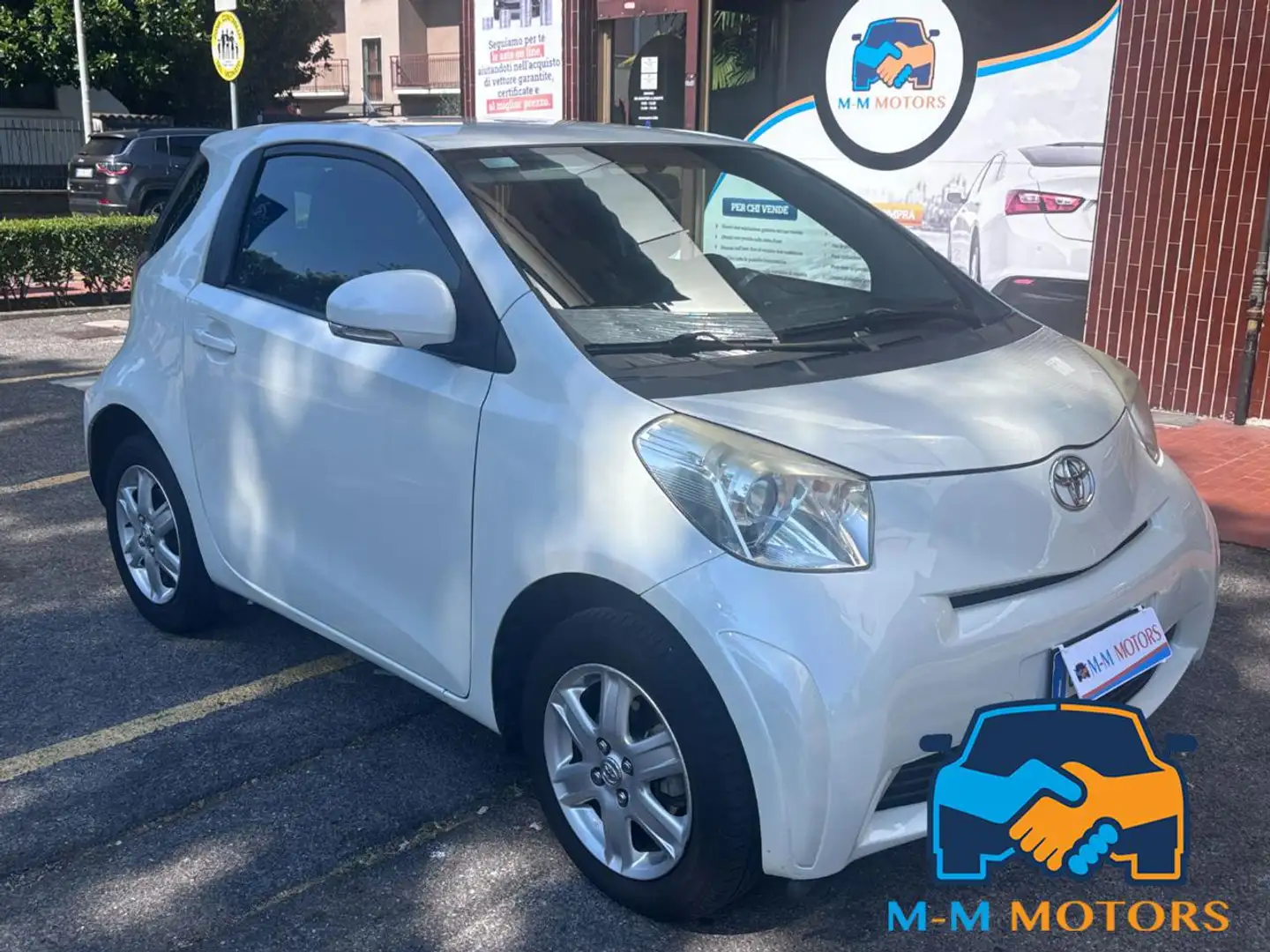 Toyota iQ 1.0 Active Bianco - 1