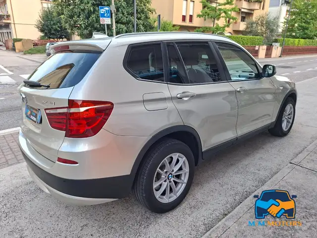 BMW X3 view 8