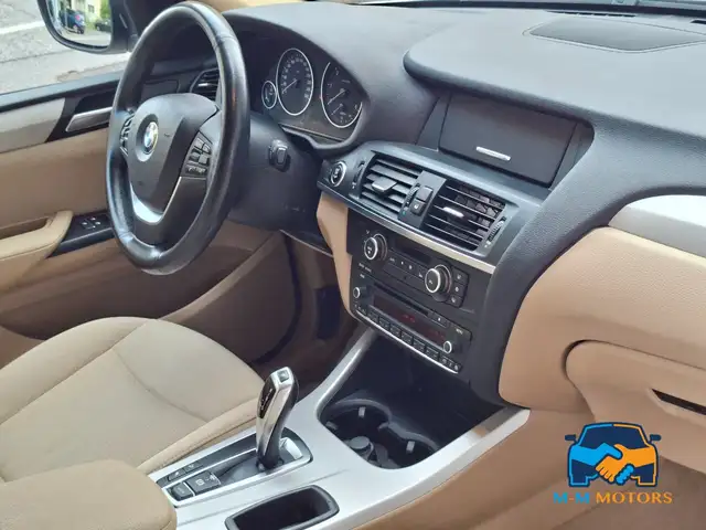 BMW X3 view 10