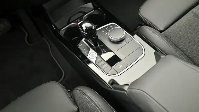 BMW 1 Series view 7