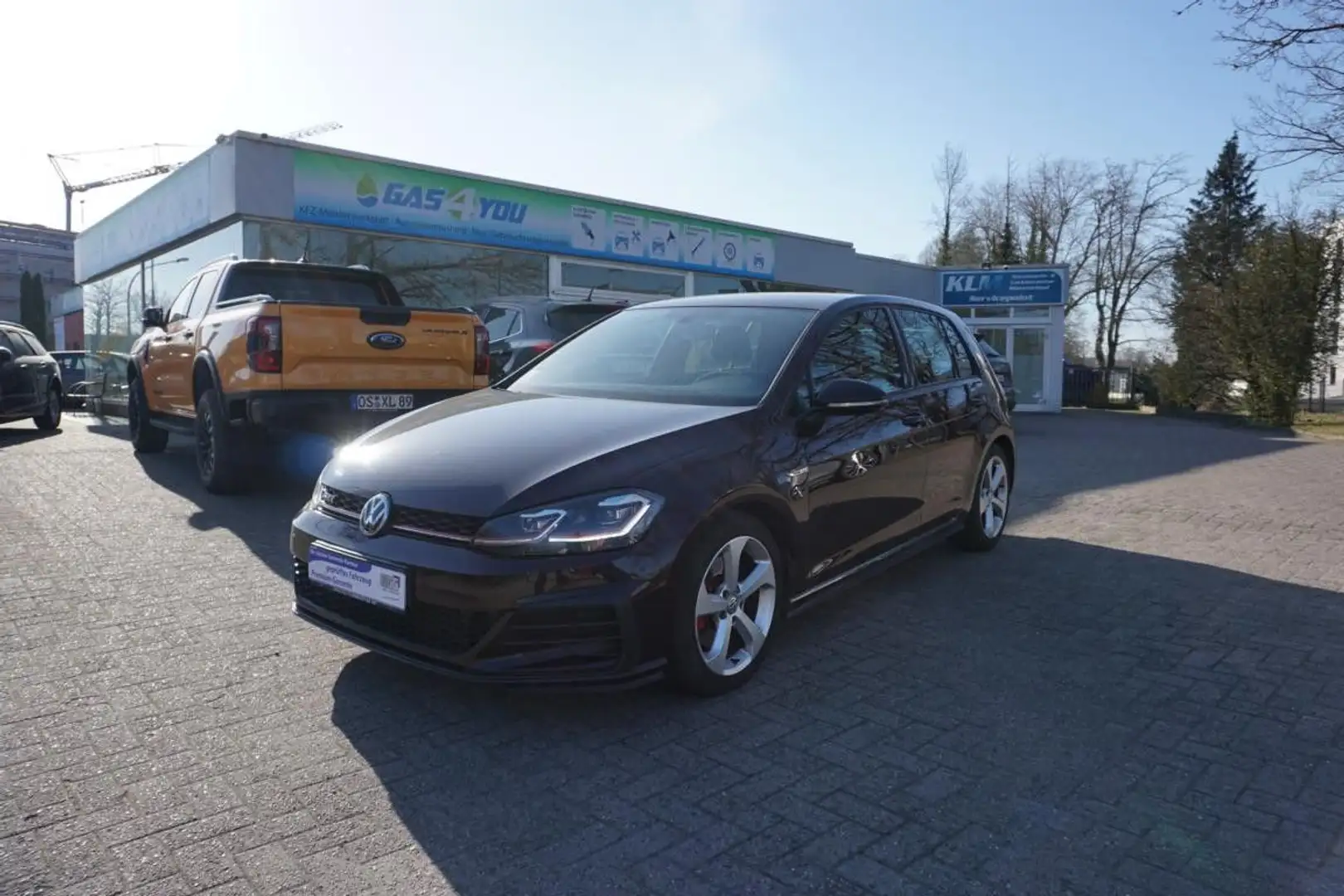 Volkswagen Golf VII Lim. GTI Top Fahrzeug Finanzierung mögl Noir - 2