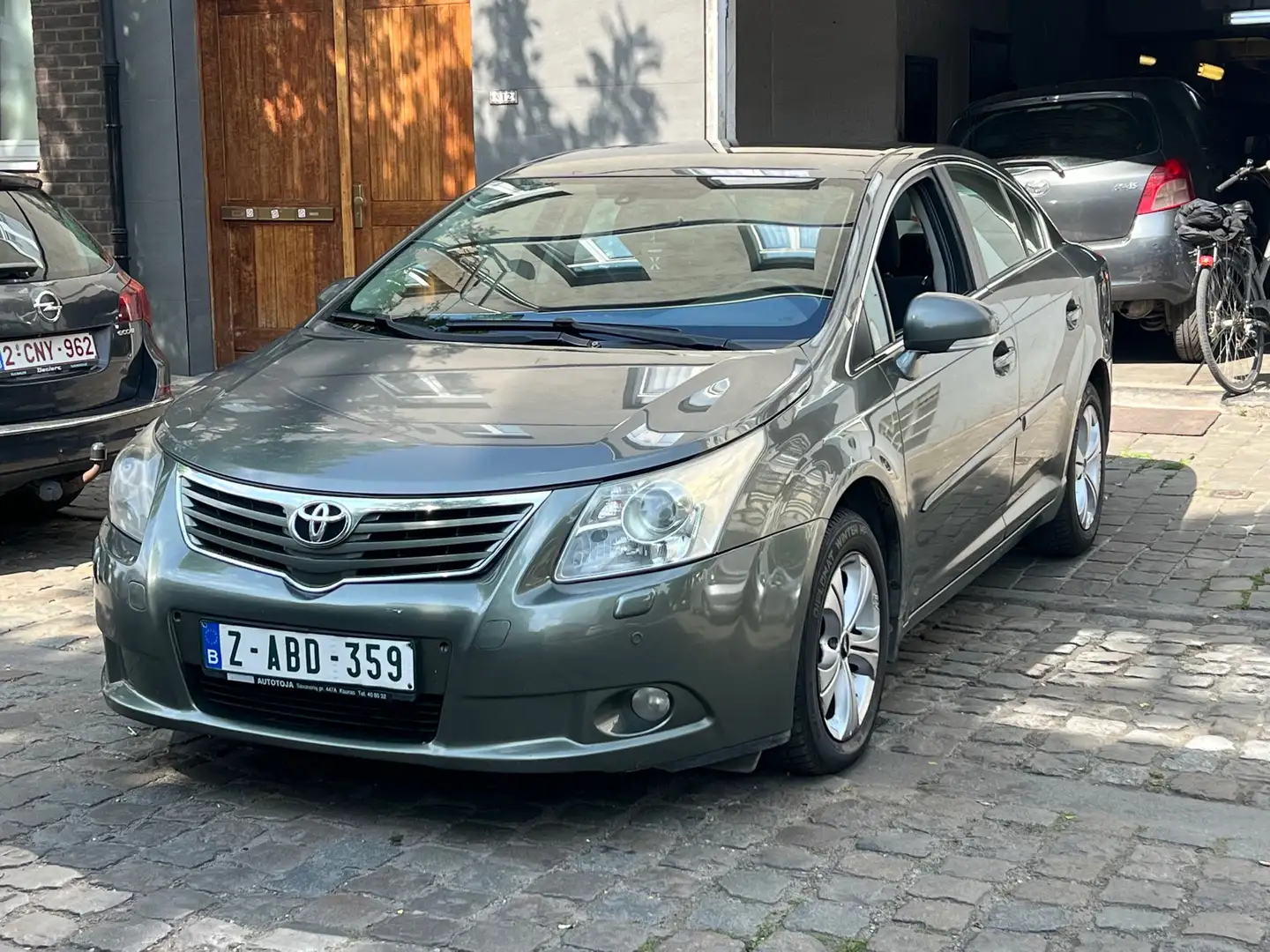 Toyota Avensis 1.8i Sol Multidrive S Vert - 2