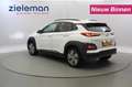 Hyundai KONA Electric Fashion 64 kWh - Carplay, Camera, Stoelve Weiß - thumbnail 3