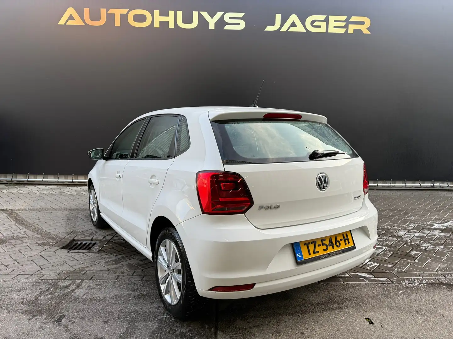 Volkswagen Polo 1.0 Comfortline Facelift Sportline Blanc - 2