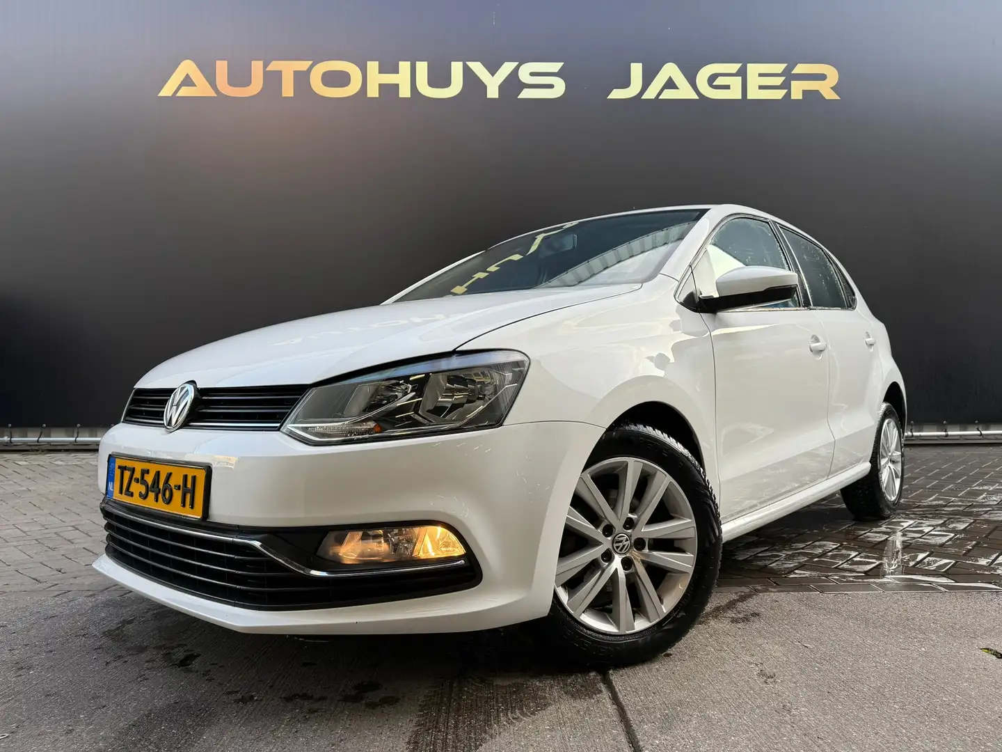 Volkswagen Polo 1.0 Comfortline Facelift Sportline Blanc - 1