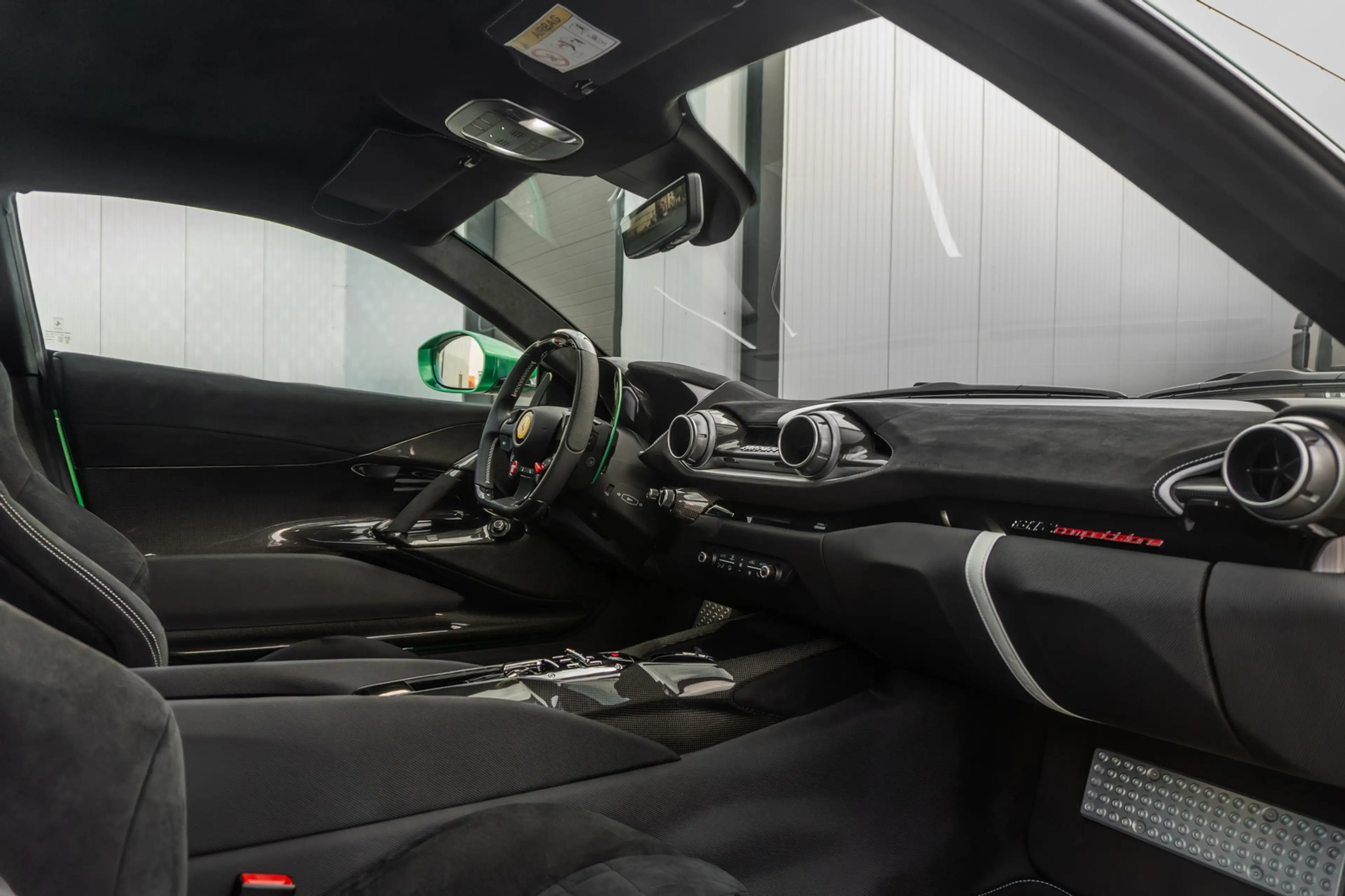 Ferrari 812 Competizione - Verde Jewel - Atelier - 1 of 999 — photo 5