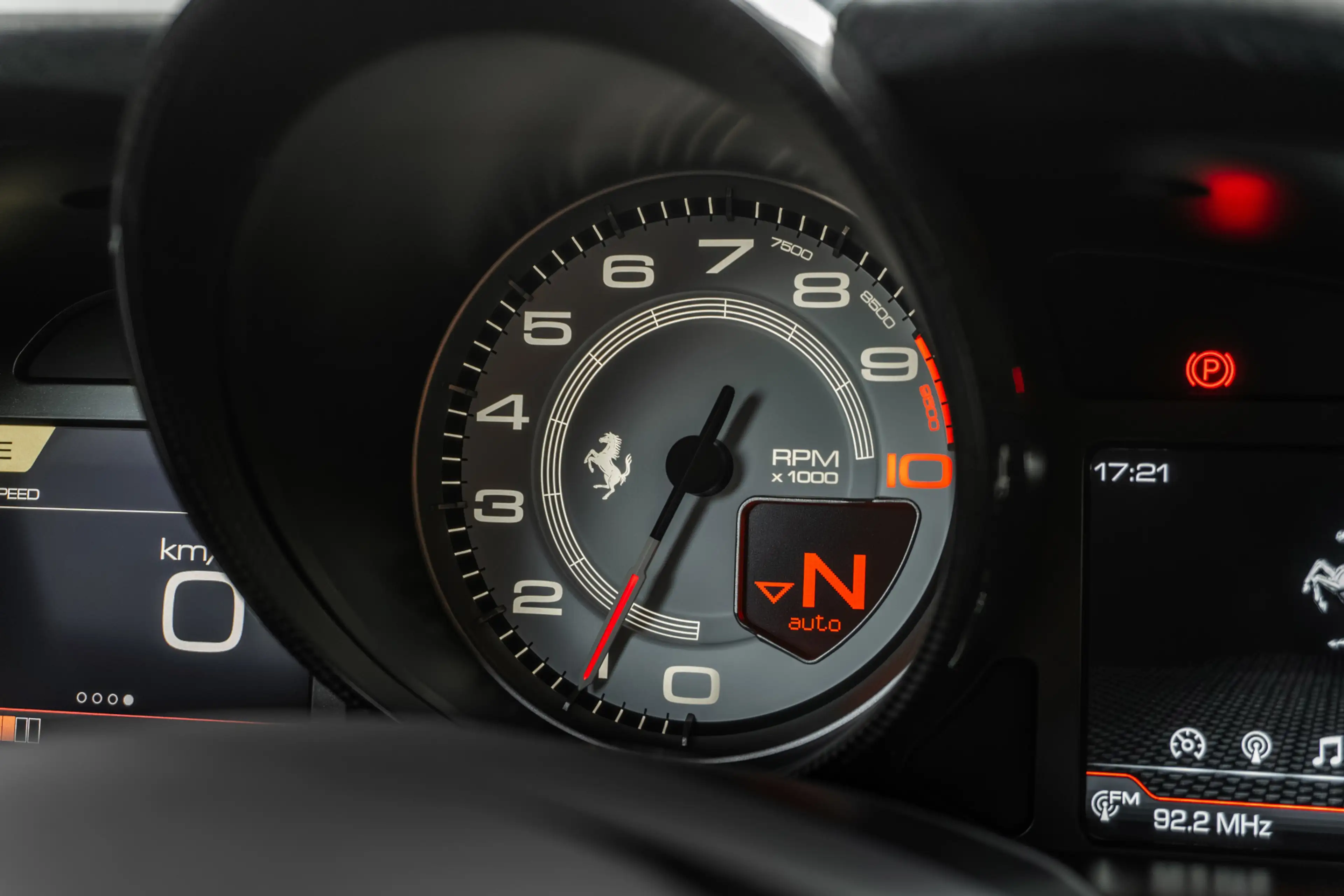 Ferrari 812 Competizione - Verde Jewel - Atelier - 1 of 999 — photo 8