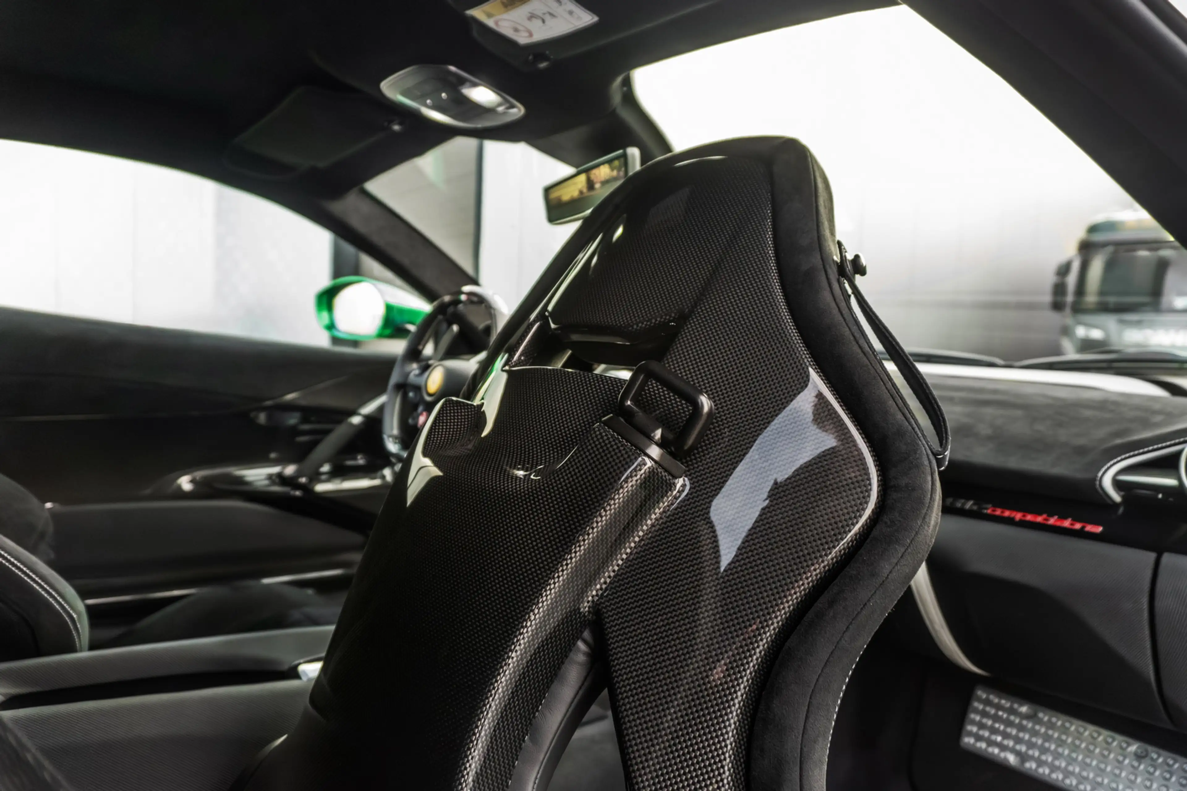 Ferrari 812 Competizione - Verde Jewel - Atelier - 1 of 999 — photo 11