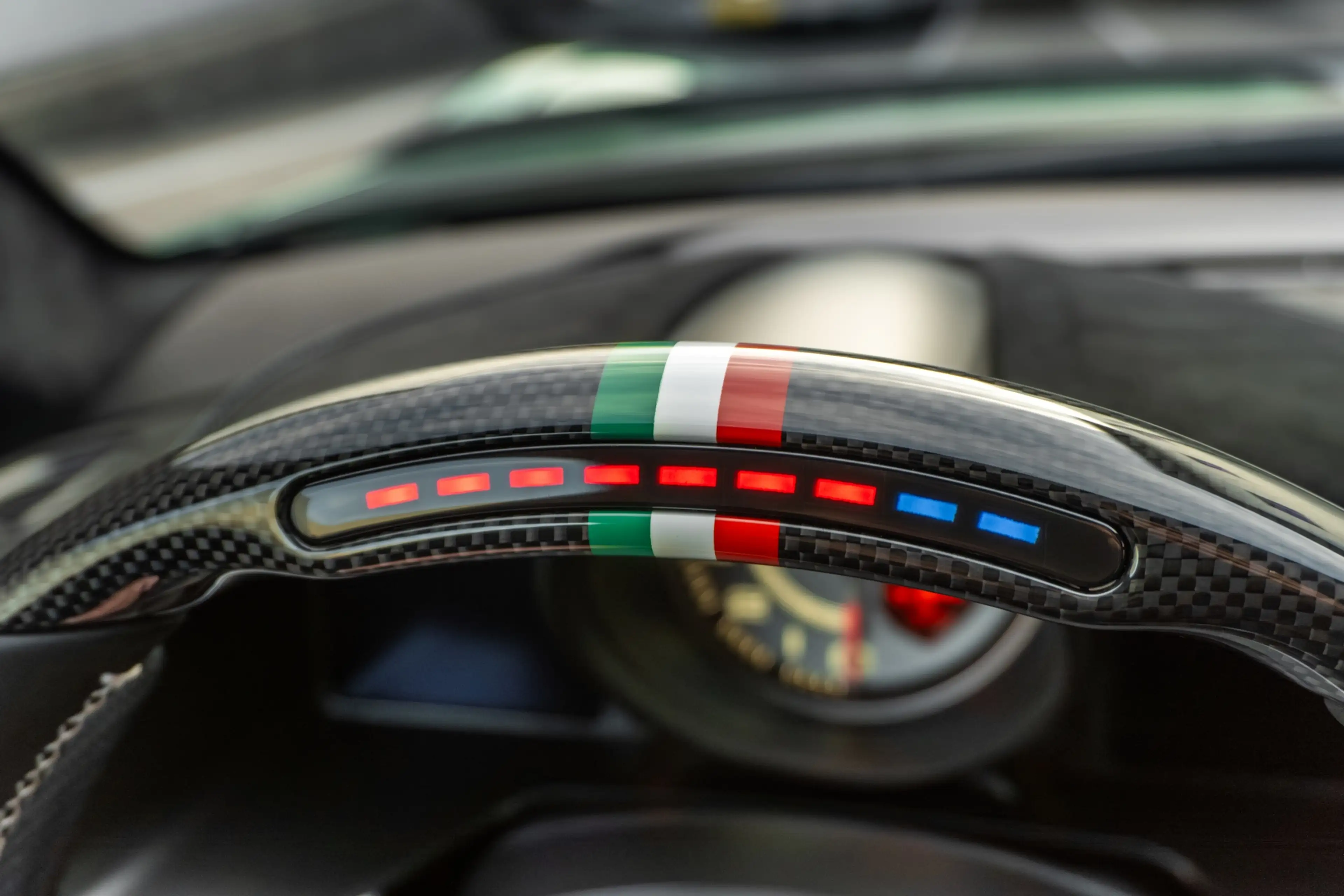 Ferrari 812 Competizione - Verde Jewel - Atelier - 1 of 999 — photo 7