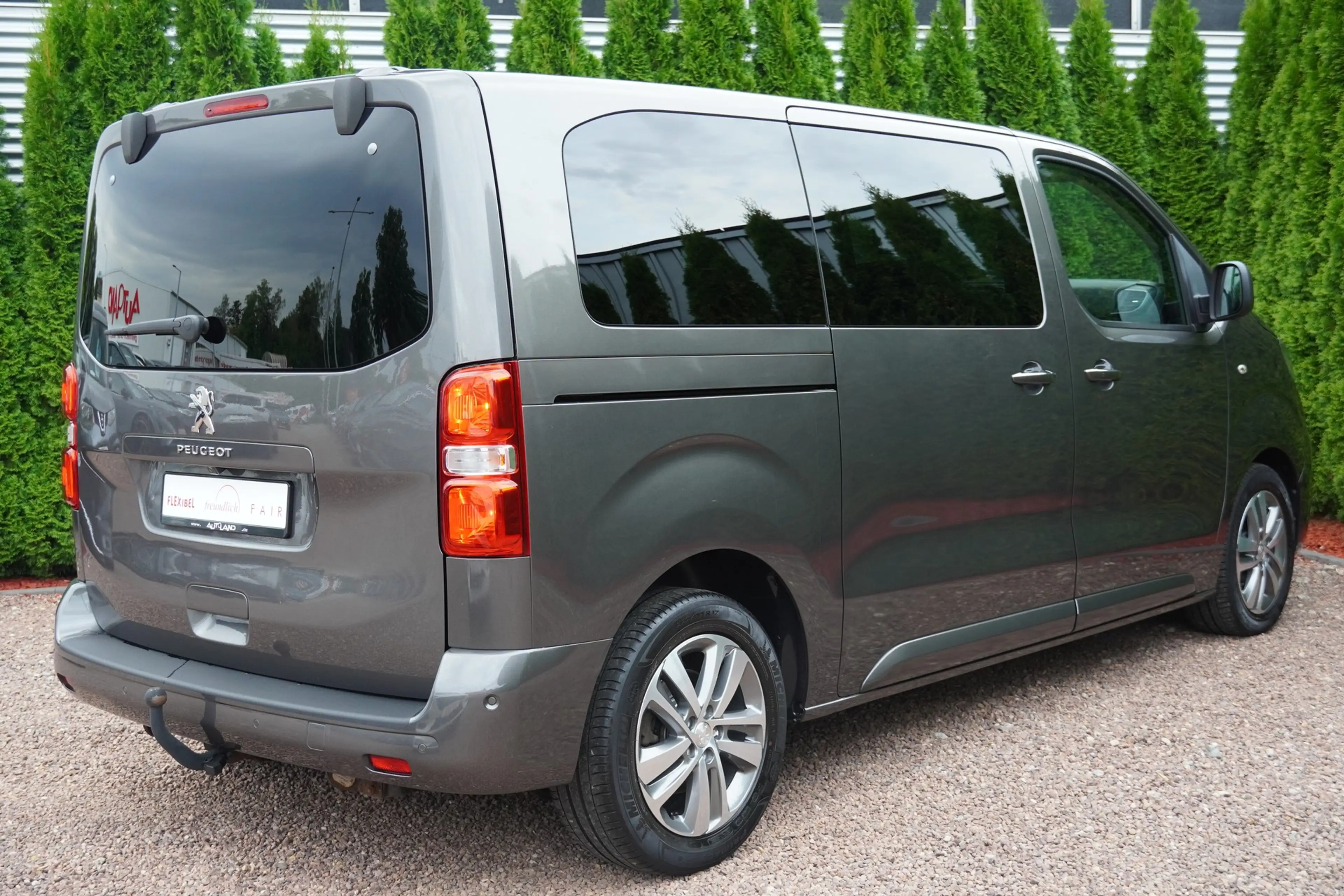 Peugeot Traveller 1.5 Blue-HDi Allure L2 AHK ACC Navi — photo 5