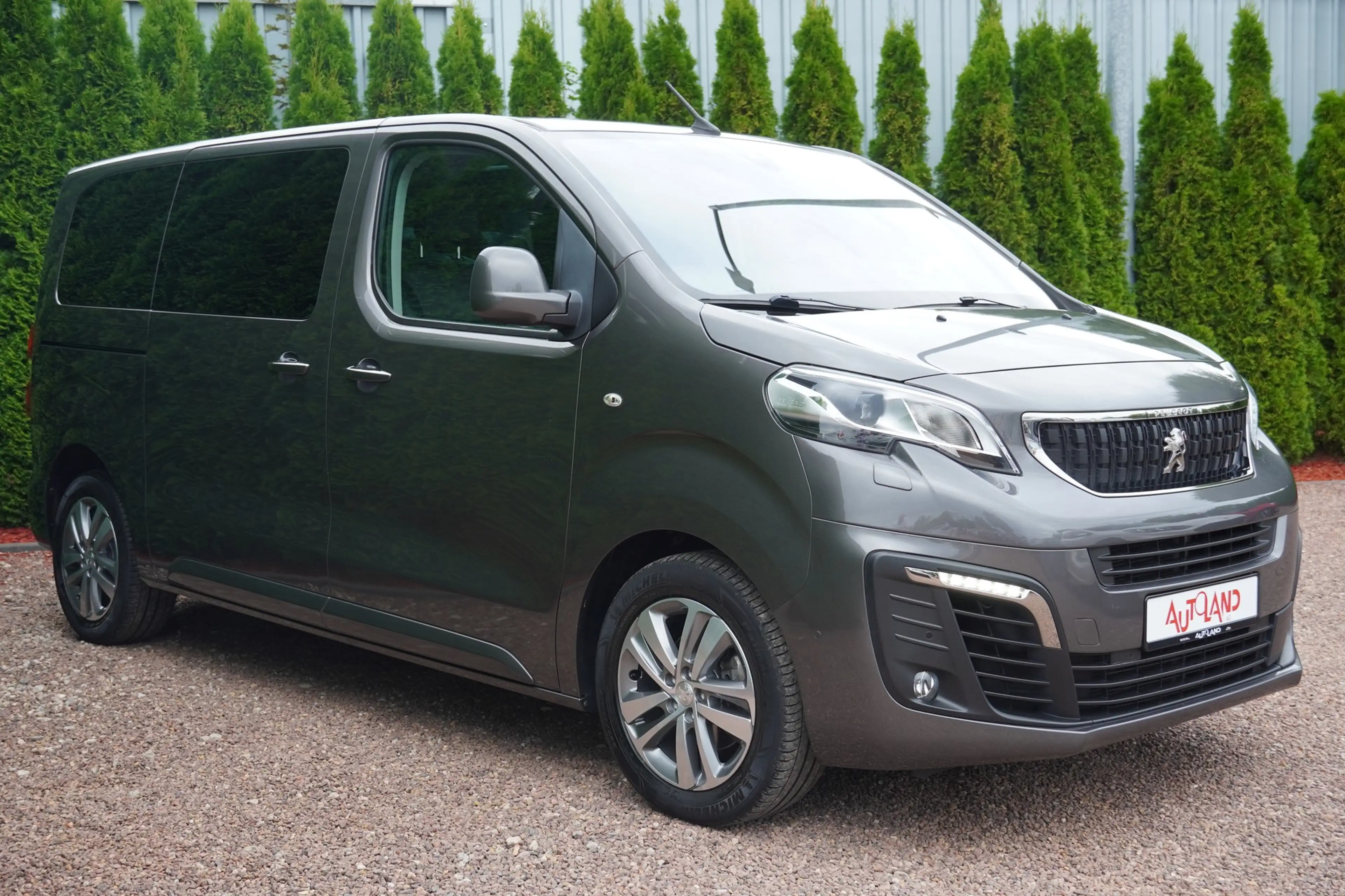 Peugeot Traveller 1.5 Blue-HDi Allure L2 AHK ACC Navi — photo 4
