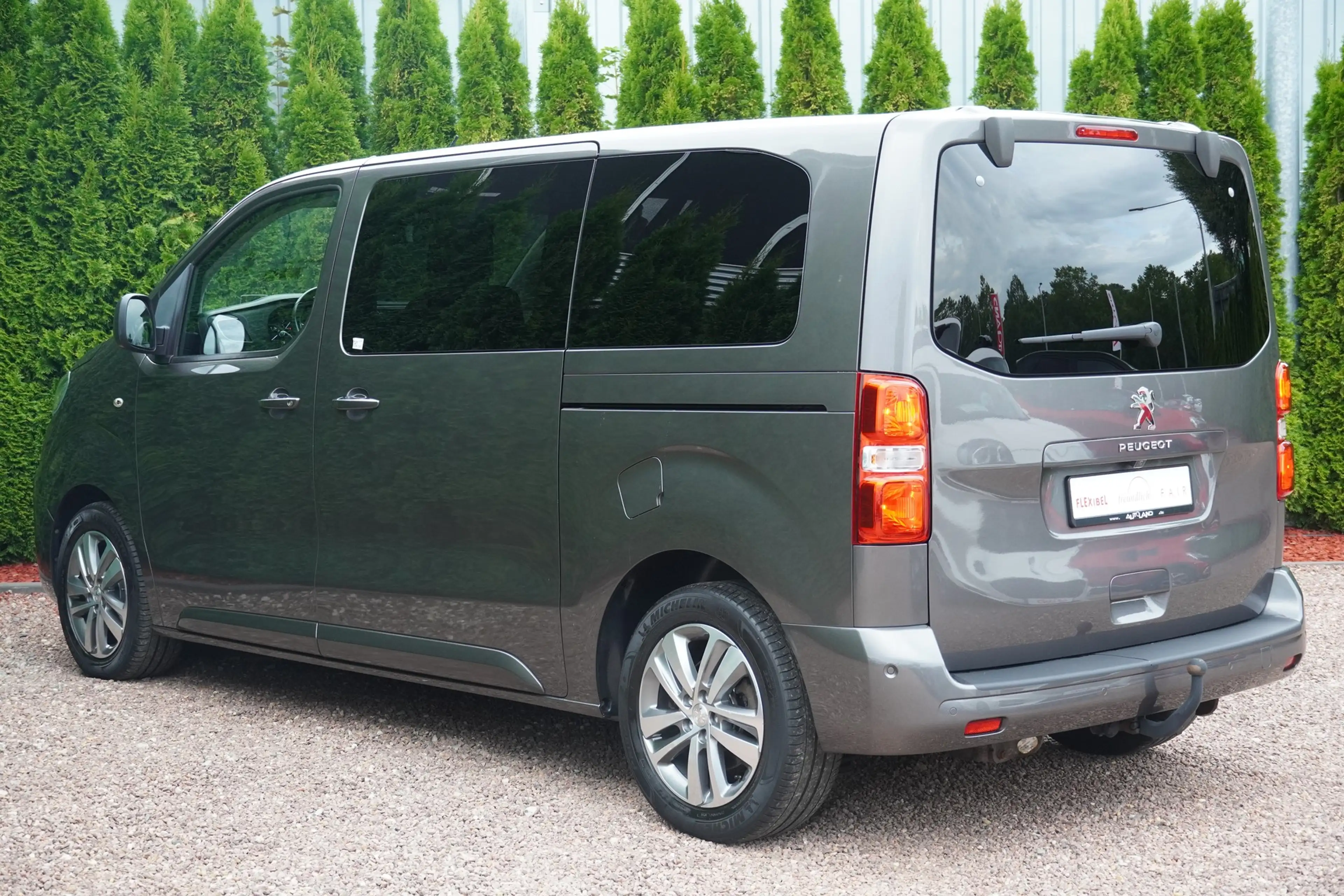 Peugeot Traveller 1.5 Blue-HDi Allure L2 AHK ACC Navi — photo 7