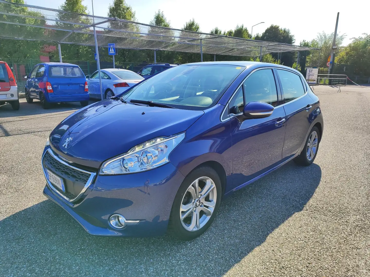 Peugeot 208 I  5p 1.4 hdi 8v Active Blu/Azzurro - 2