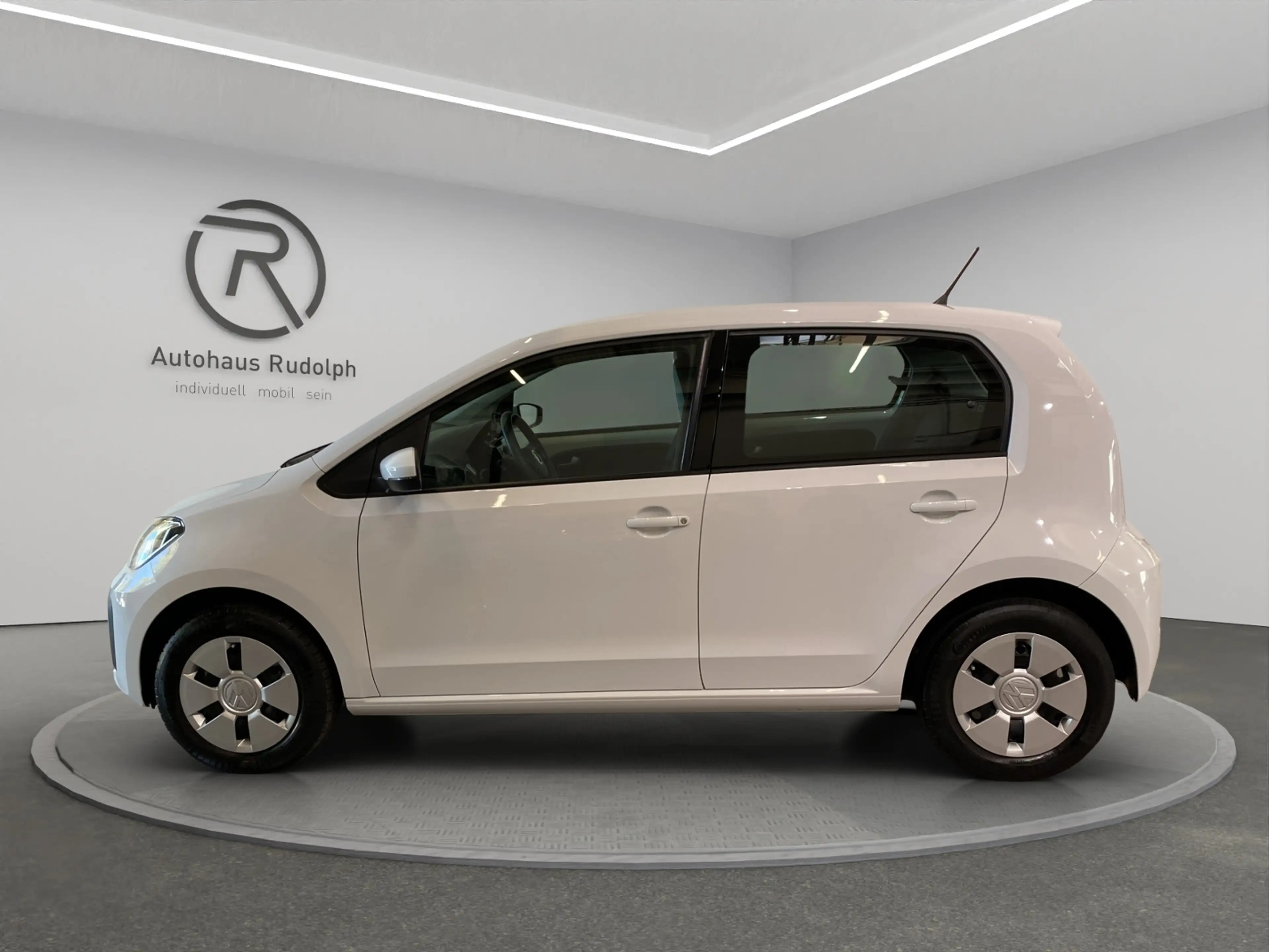 Volkswagen up! 1.0 MPI Move / RFK Einparkhilfe — photo 12