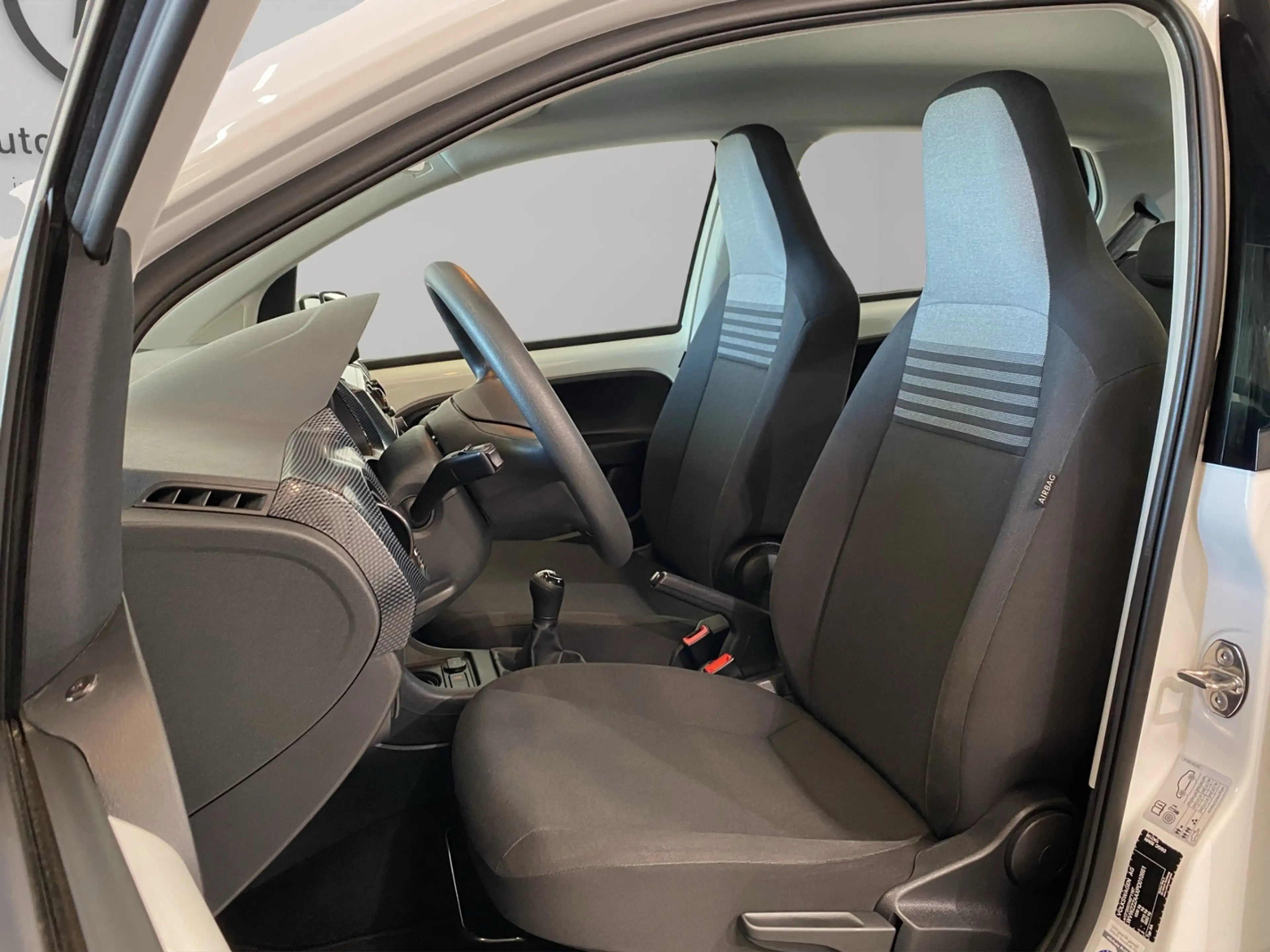 Volkswagen up! 1.0 MPI Move / RFK Einparkhilfe — photo 5