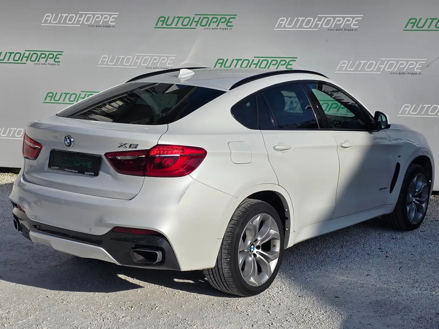 BMW X6 xDrive 40 d, M Sport, 21", HUD, LED SW, Kamera, Weiß - 2