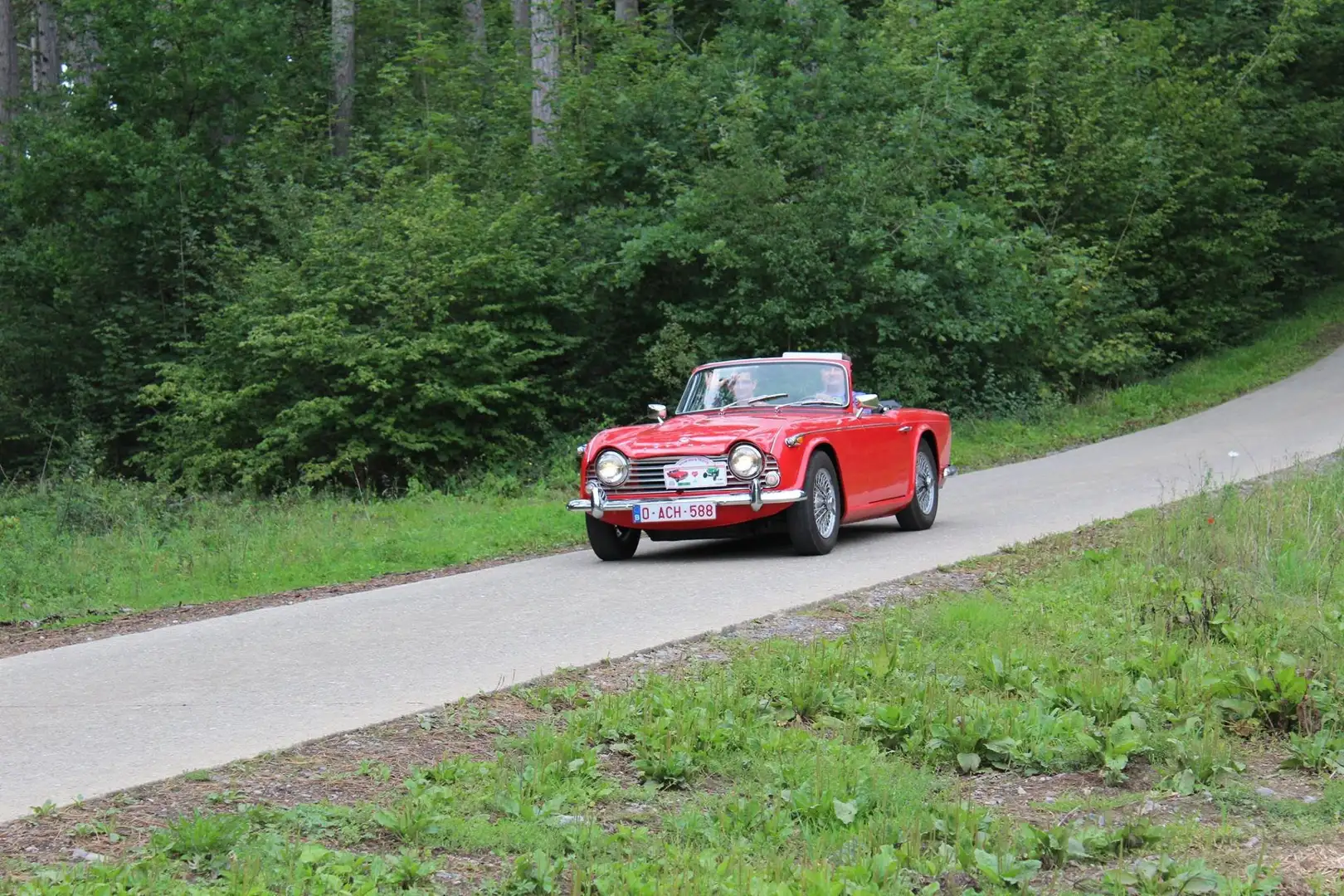 Triumph TR4 Tr4A IRS Rojo - 1