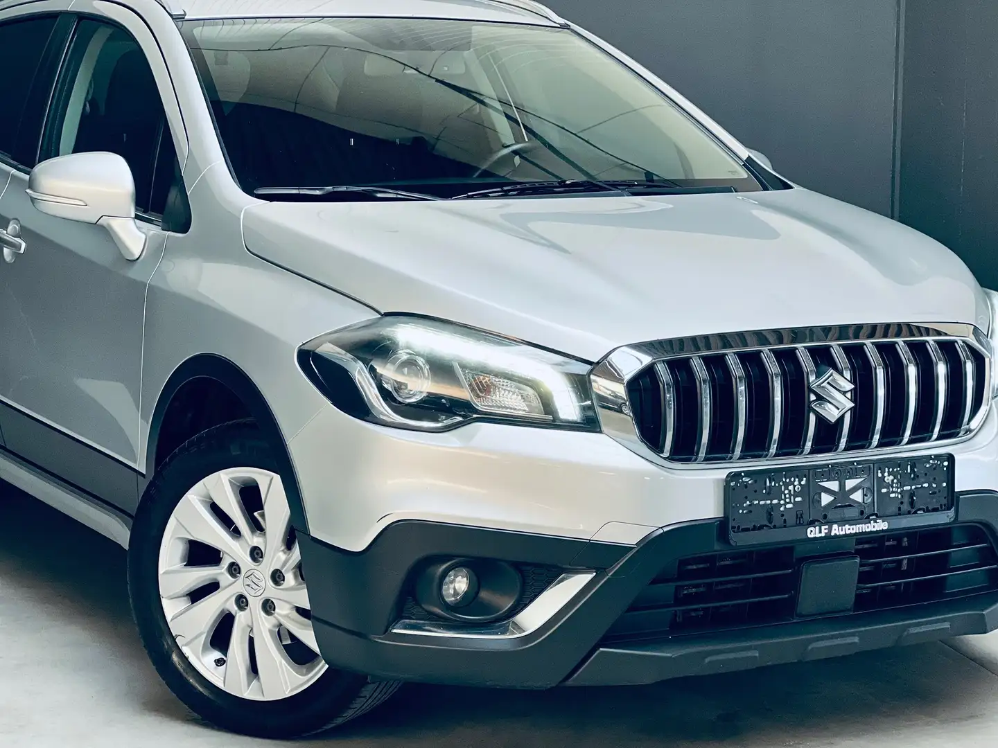 Suzuki S-Cross 1.0i **AUTOMATIQUE**GPS**CARNET COMPLET** Gris - 2