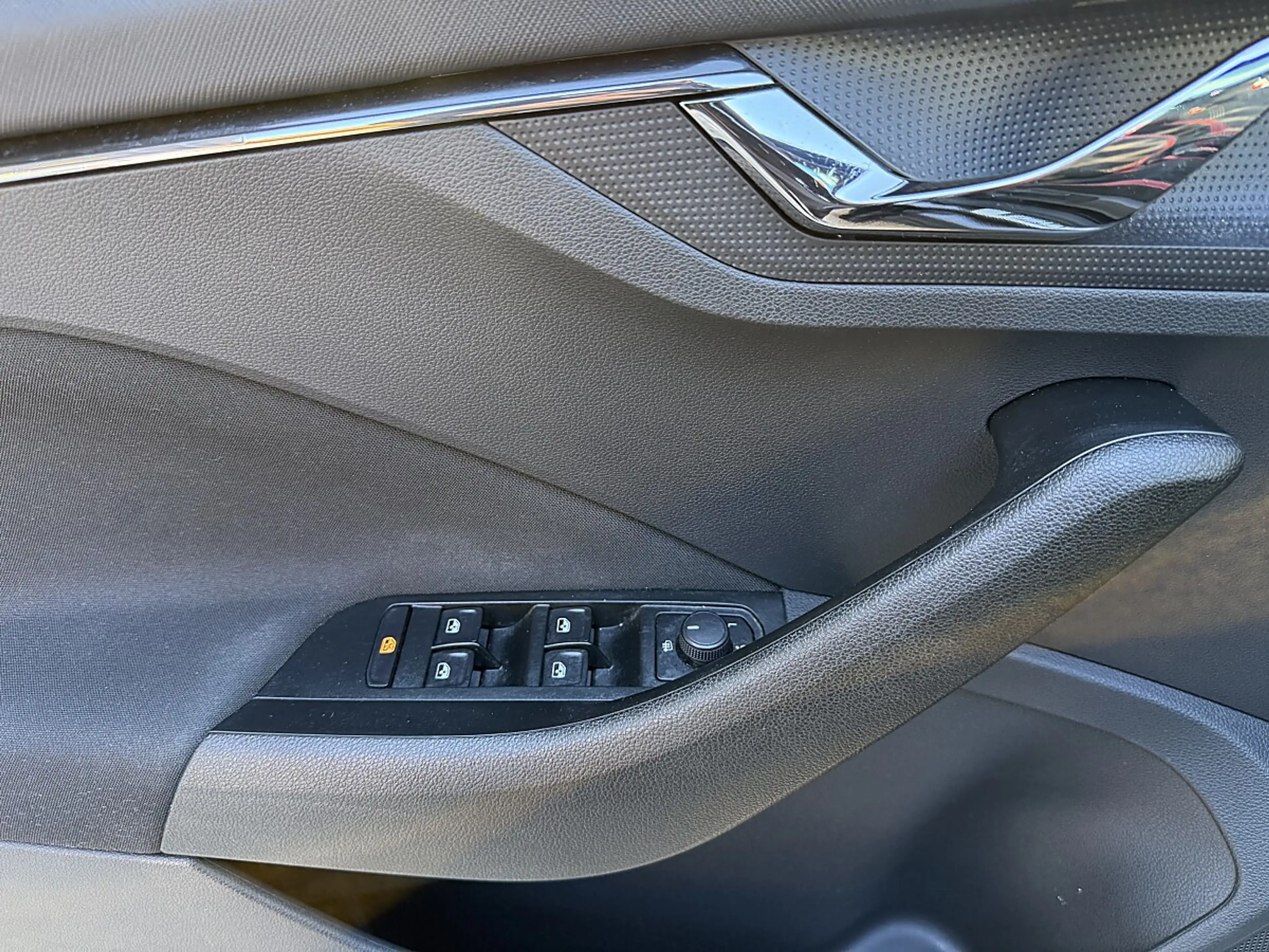 Skoda Kamiq 1.5 TSI Monte Carlo OPF (EURO 6d) — photo 11