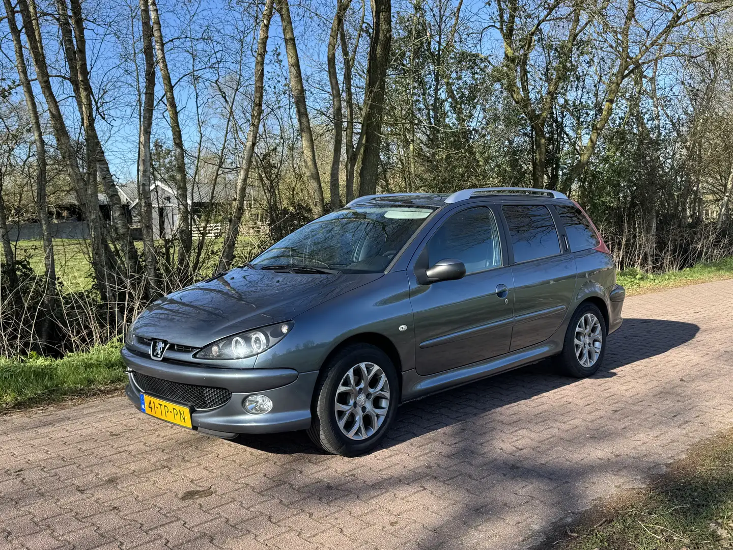 Peugeot 206 1.4 Air-line 3 | Carplay Gris - 1
