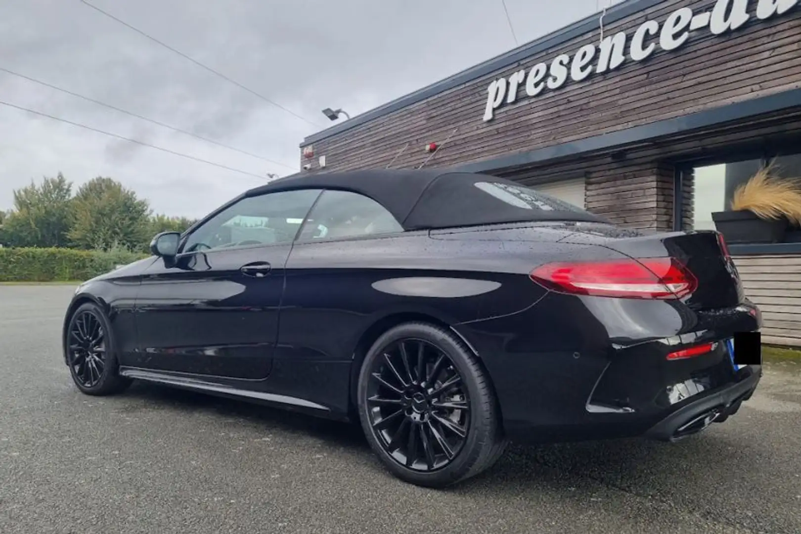 Mercedes-Benz C 220 IV CABRIOLET 220 D AMG LINE 9G TRONIC Schwarz - 2