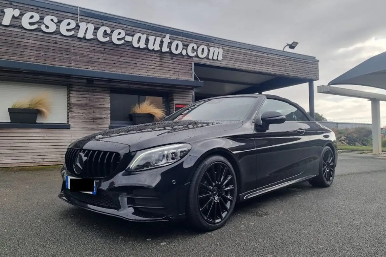 Mercedes-Benz C 220 IV CABRIOLET 220 D AMG LINE 9G TRONIC Schwarz - 1