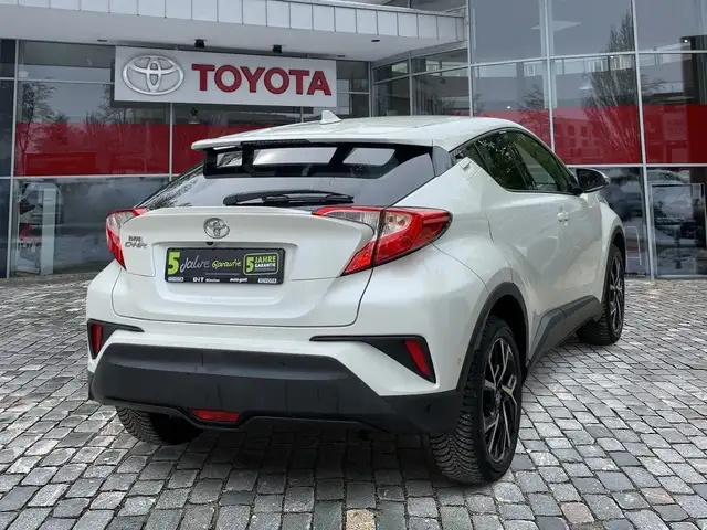 Toyota C-HR view 5