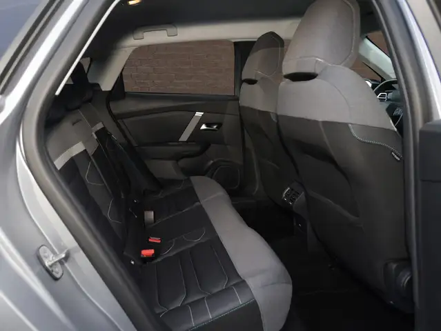 Citroen C4 view 10