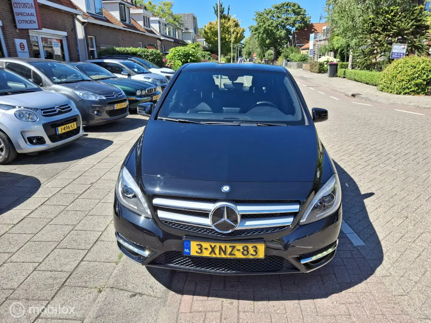 Mercedes-Benz B 180 Prestige Comfort, AUT.VERSN. 7g-dtg Zwart - 2