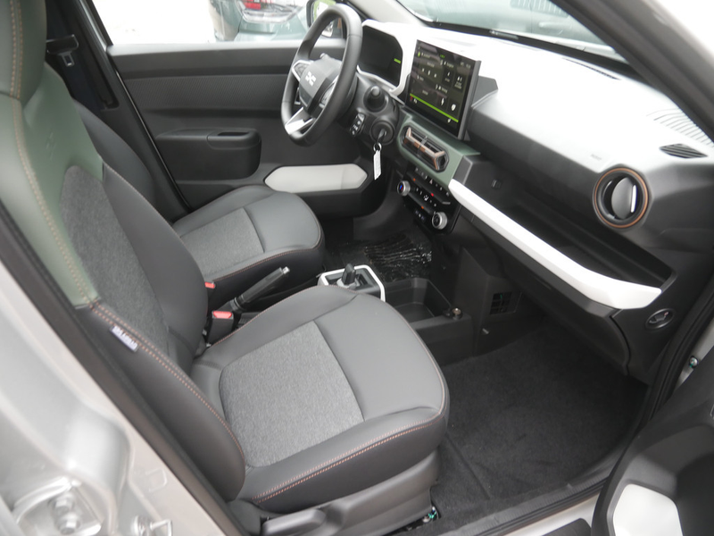 Dacia Spring Extreme Electric 100 CCS-Schnellladung — photo 2
