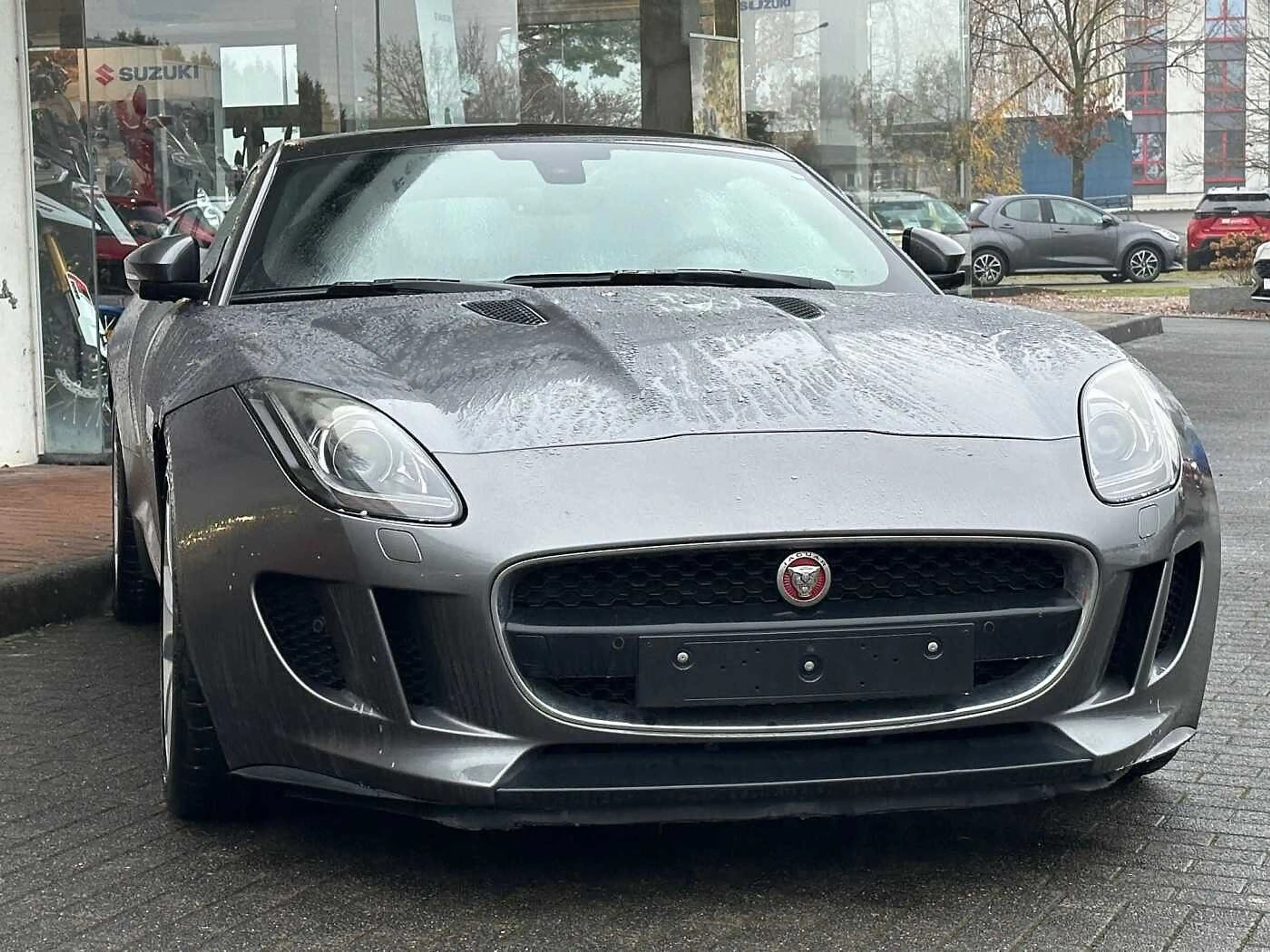 Jaguar F-Type Coupe Automatik - Pano, Navi, PDC, Bi-Xenon — photo 4