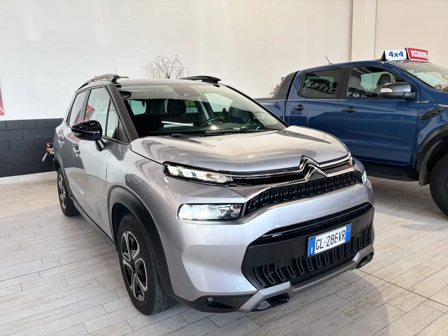 Citroen C3 Aircross AUTOMATICA 1.5 120CV BLUE HDI FULL OPTIONAL Gris - 2