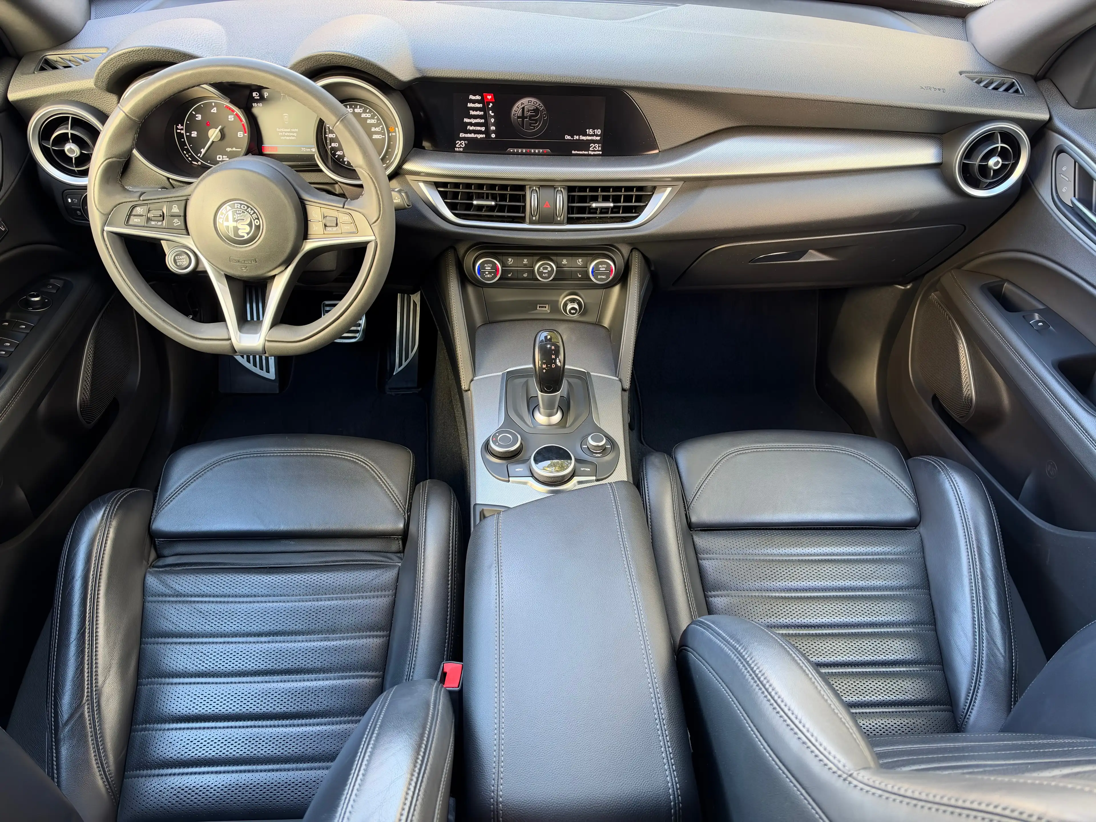 Alfa Romeo Stelvio Stelvio 2.2 1.Hand/ Totwinkel/ Kamera/ Memory — photo 11