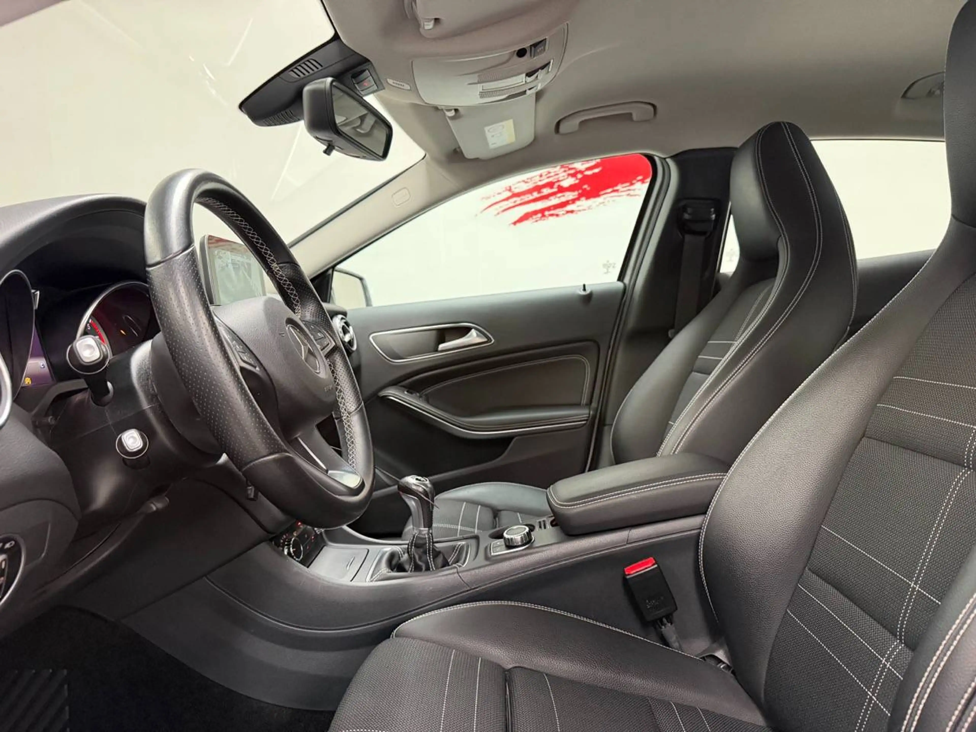 Mercedes-Benz GLA 180 GLA 180 d — photo 7