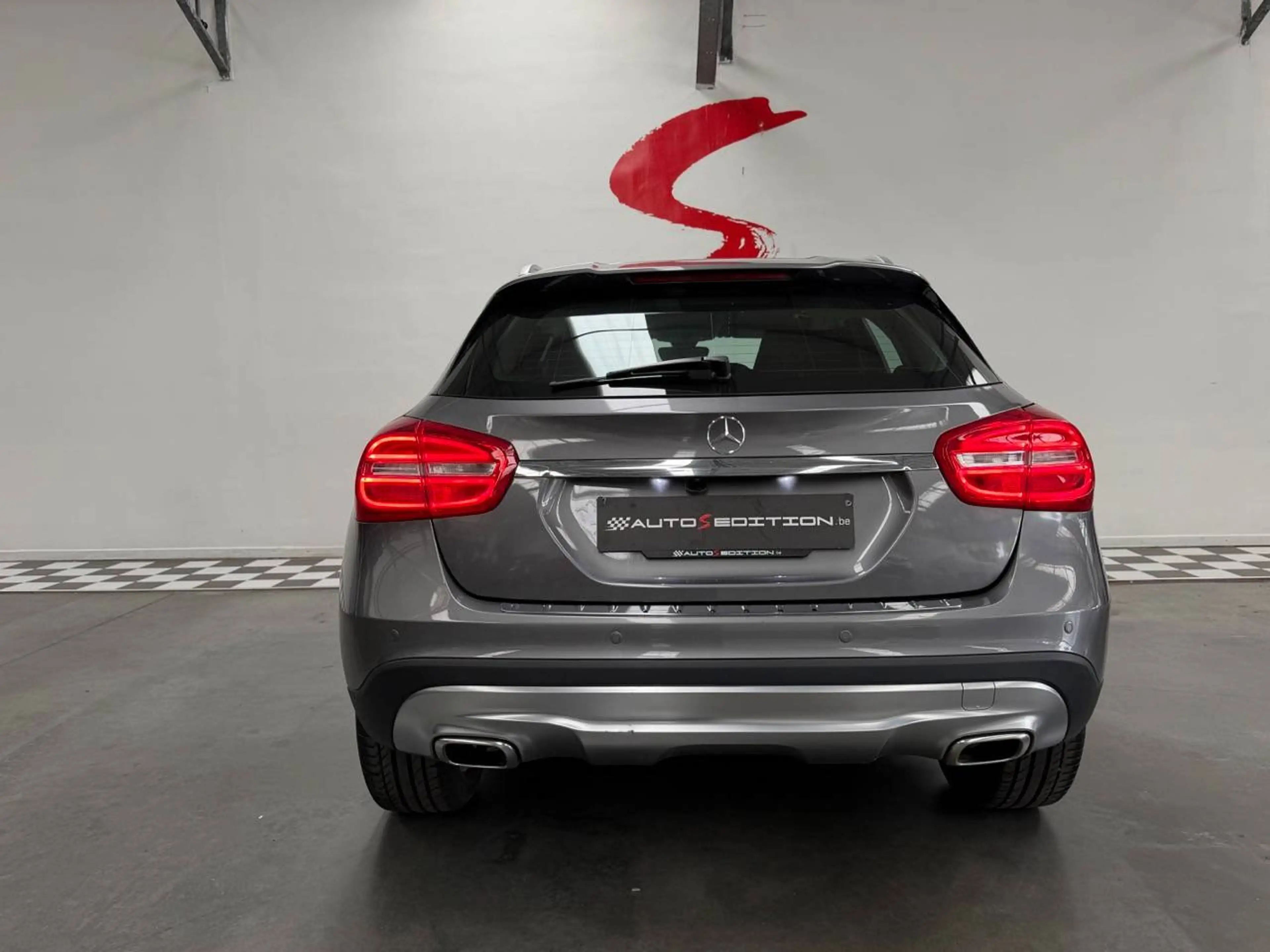 Mercedes-Benz GLA 180 GLA 180 d — photo 4
