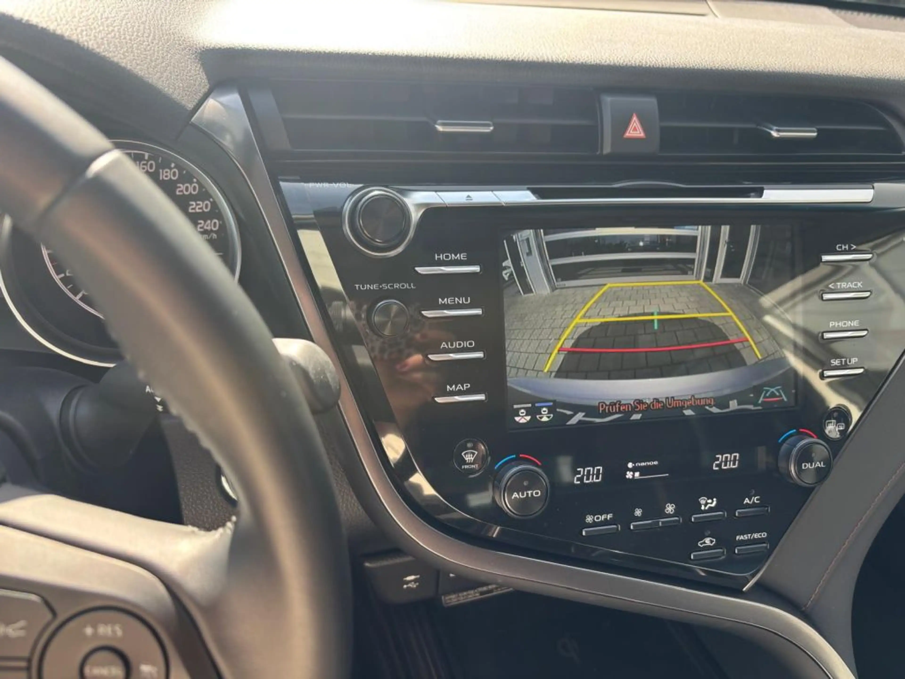 Toyota Camry Executive — photo 12