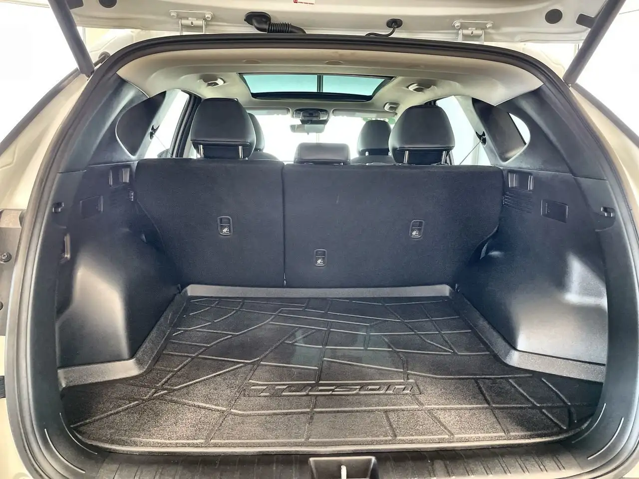 Hyundai TUCSON снимка Hyundai TUCSON
