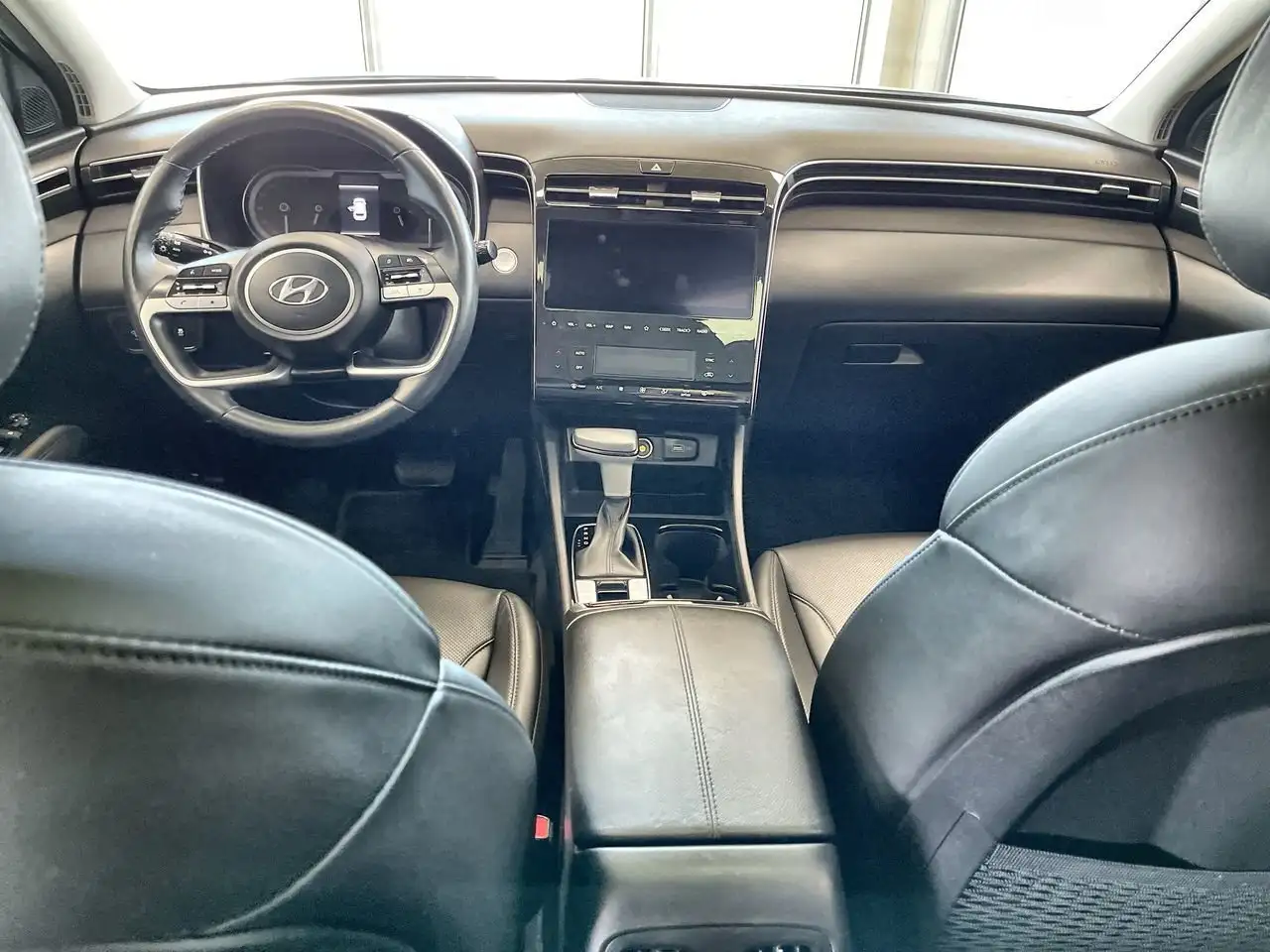 Hyundai TUCSON снимка Hyundai TUCSON