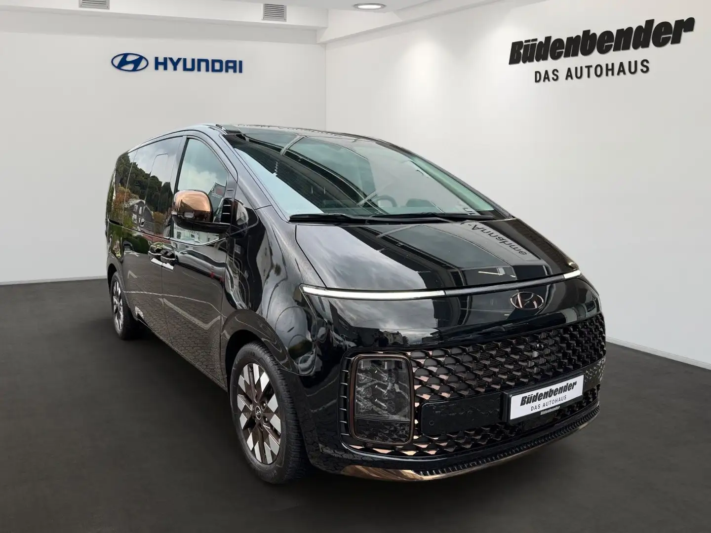 Hyundai STARIA Signature 4WD Panoramadach (brass chrome) Noir - 2