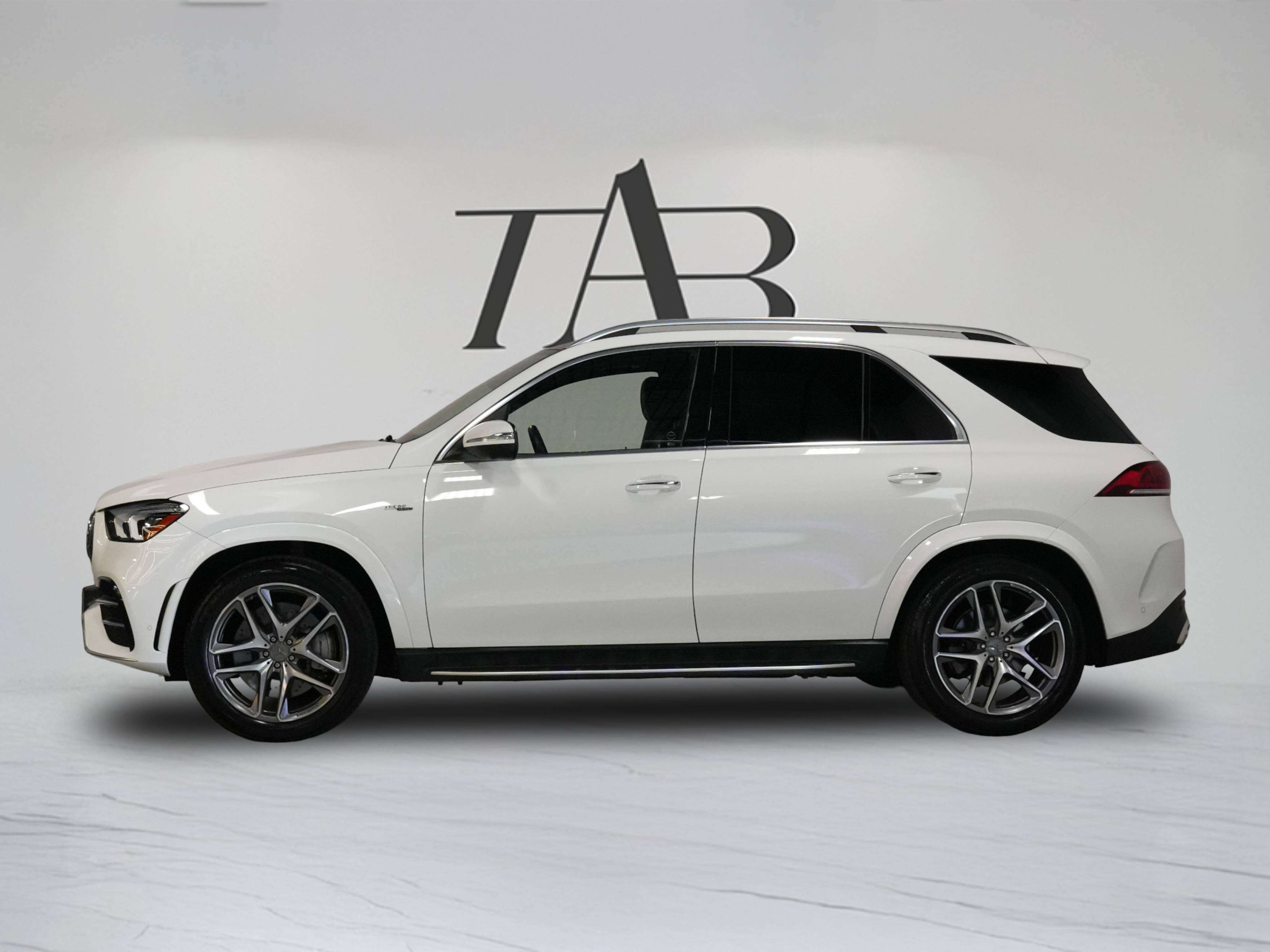 used 2022 Mercedes-Benz GLE car, priced at $64,900
