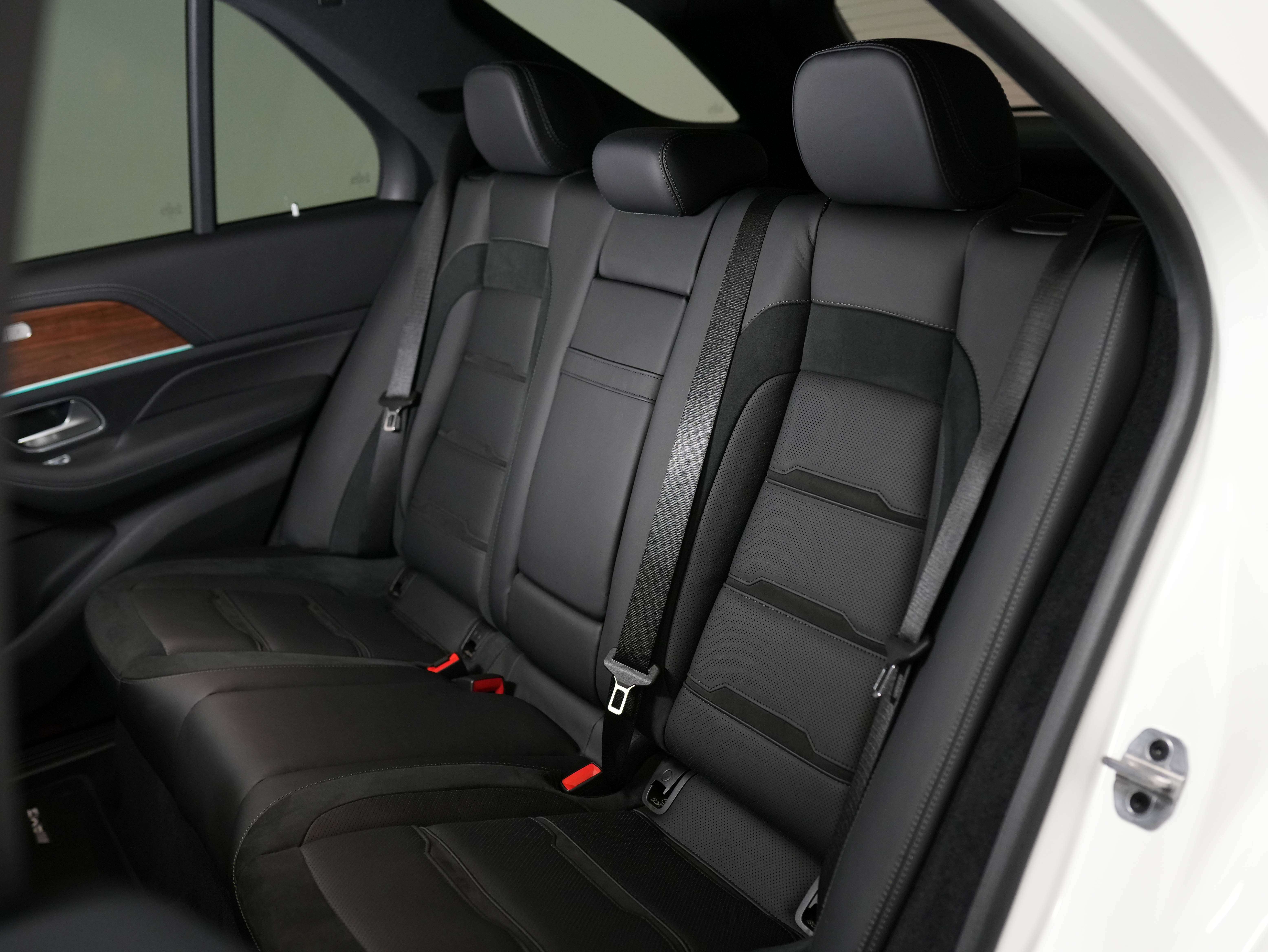used 2022 Mercedes-Benz GLE car, priced at $64,900